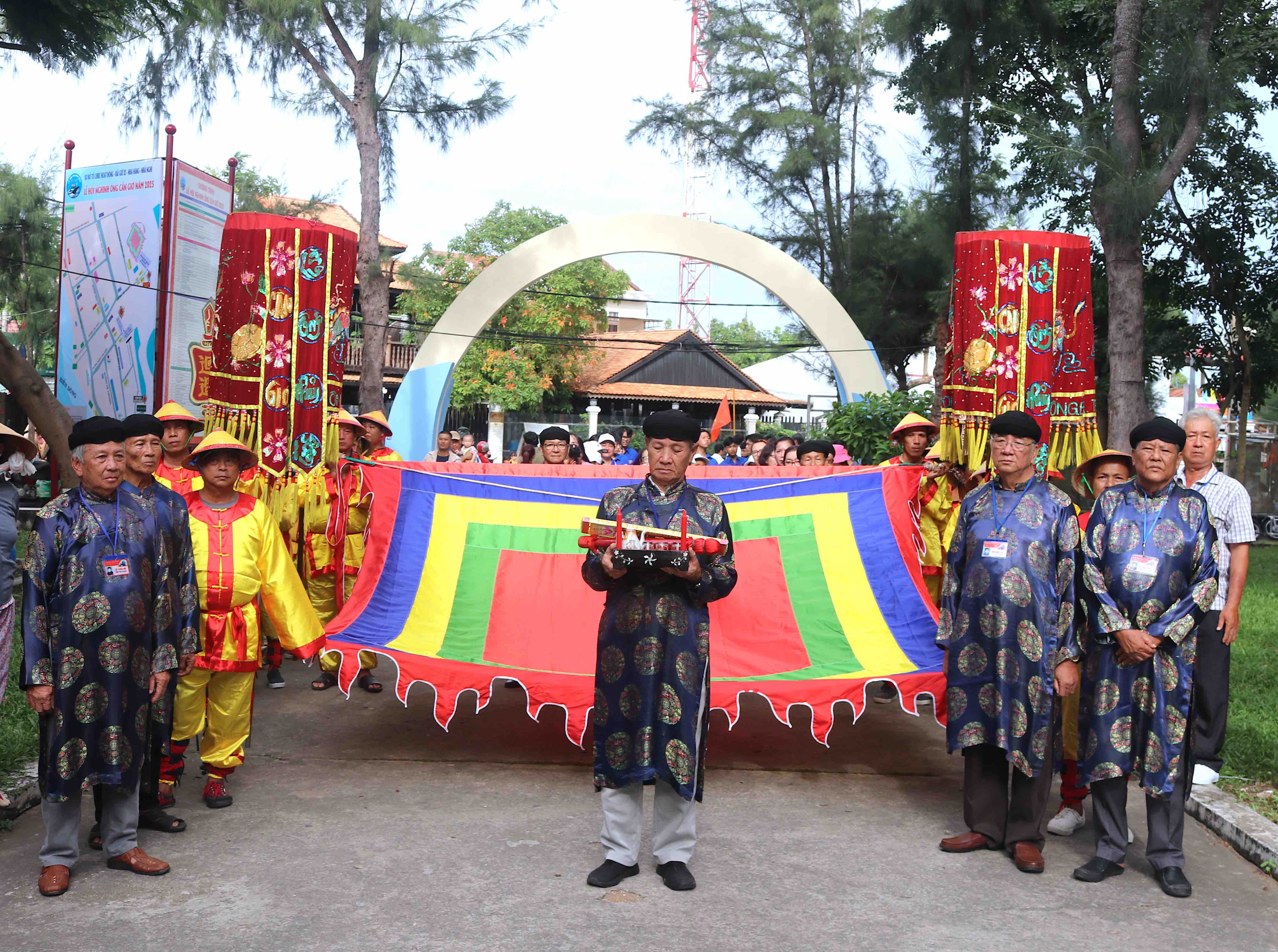 ទីក្រុងហូជីមិញ៖ ពិធីបើកពិធីបុណ្យ Nghinh Ong - Can Gio ឆ្នាំ ២០២៥ - រូបថត ៩
