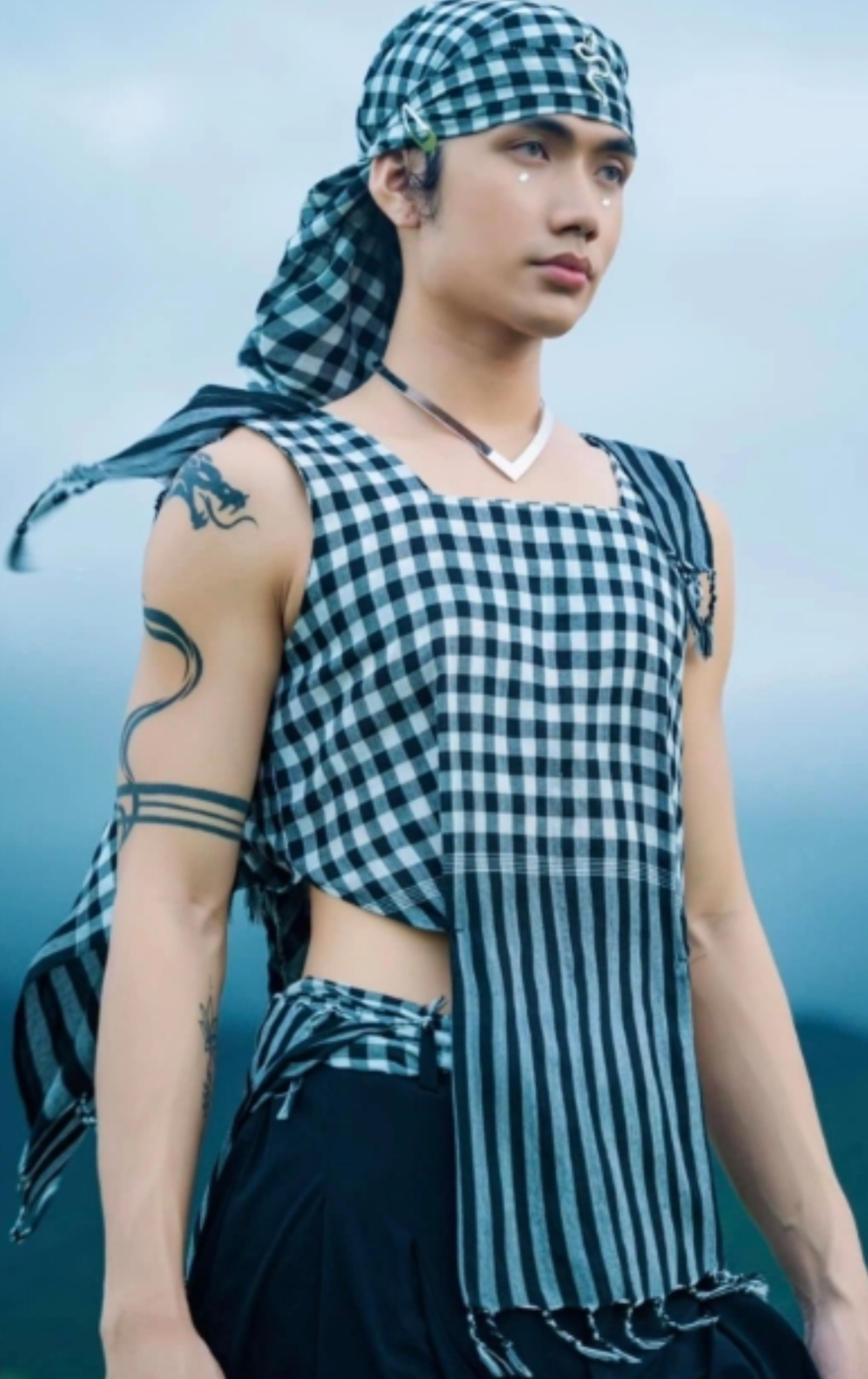 Modelo vietnamita causa furor en internet con el estilo de su abuela - foto 4