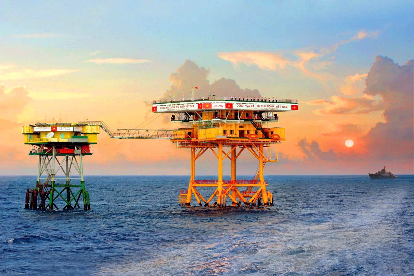 កាសែតធ្វើដំណើរឆ្លងកាត់រលកទៅកាន់ Truong Sa និង DK1 platform - រូបថត ១