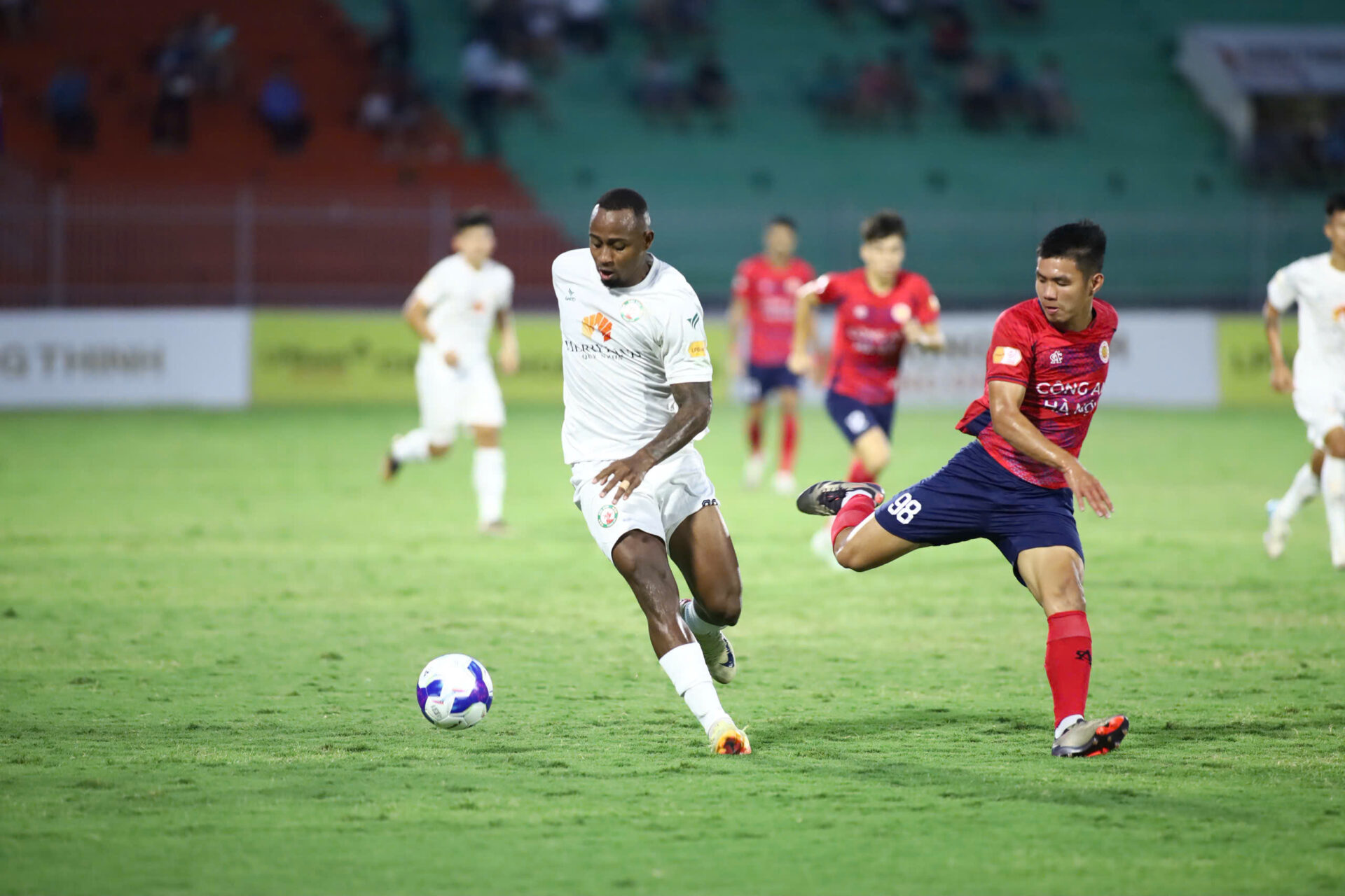 Vietnam futbolu ve temelleri olmayan bir modelin ikilemi - fotoğraf 1