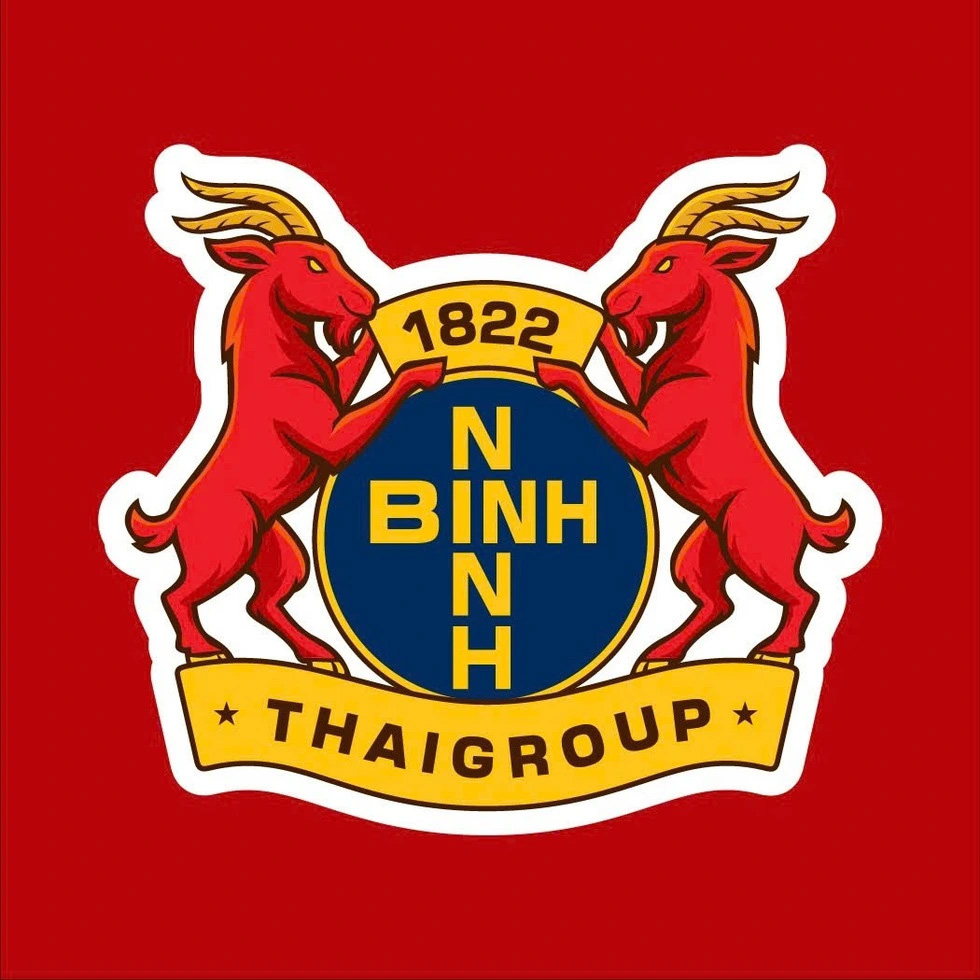 شعارات كرة القدم ليست آلات زمن - الصورة 1