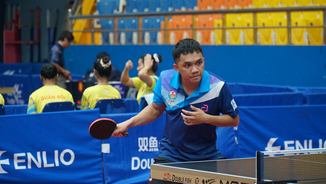 វាយកូនឃ្លីលើតុបានប្តេជ្ញាការពារ