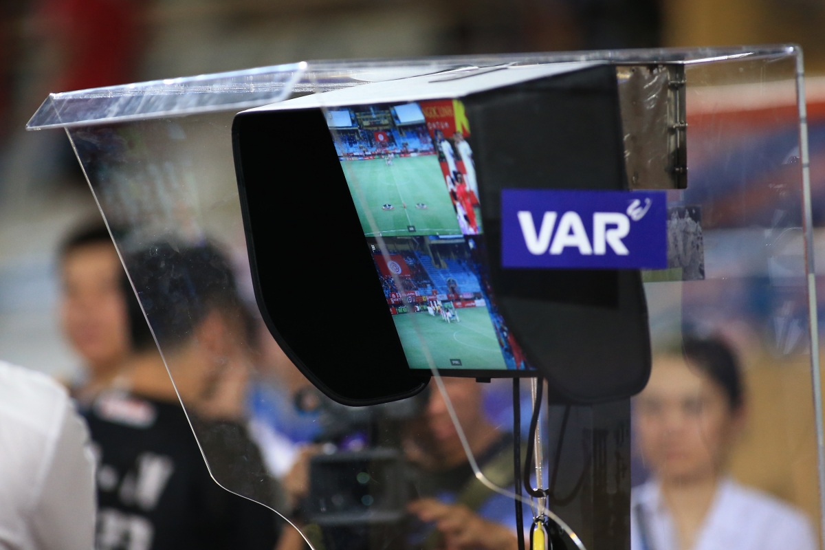 VAR khẳng định tầm quan trọng tại V.League 1-2024/25