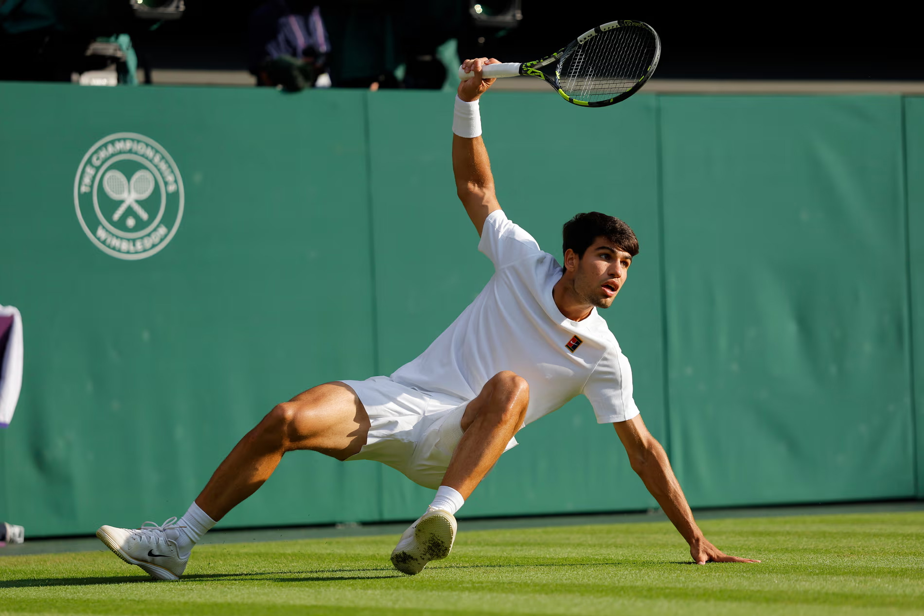 Găsind cheia pentru a-l învinge pe Alcaraz, „lipsit de emoții” Sinner câștigă Wimbledon - foto 3