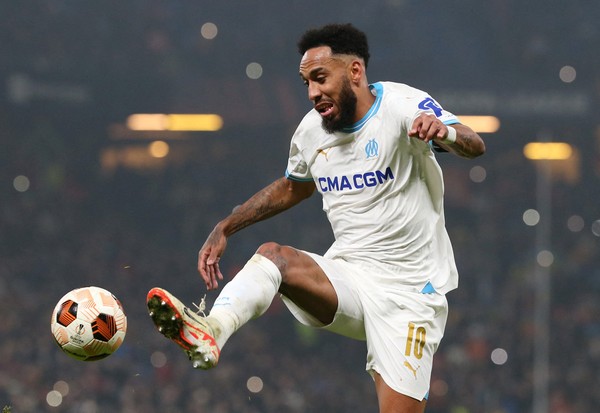 ព័ត៌មានផ្ទេរបាល់ទាត់ 1.8៖ Man City និយាយលាទៅកាន់ឧត្តមសេនីយ៍ជើងចាស់ Aubameyang ត្រឡប់ទៅ Marseille - រូបថត 3