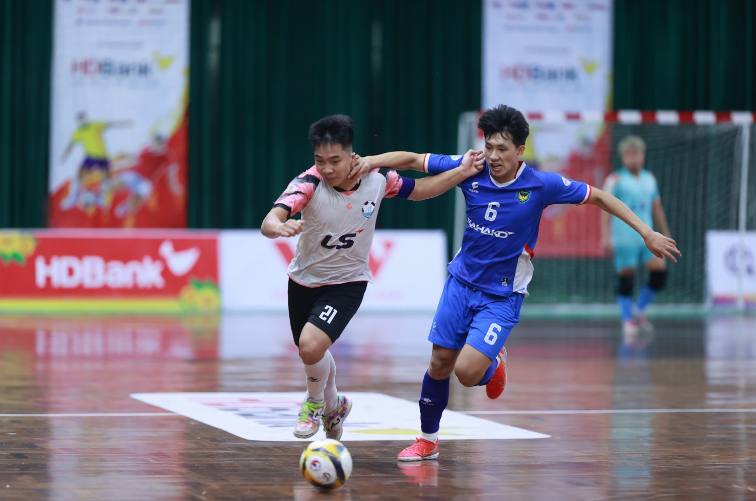 درخشش فوتسال ویتنام - نشان VOV در سفر 80 ساله خدمت به کشور - عکس 4