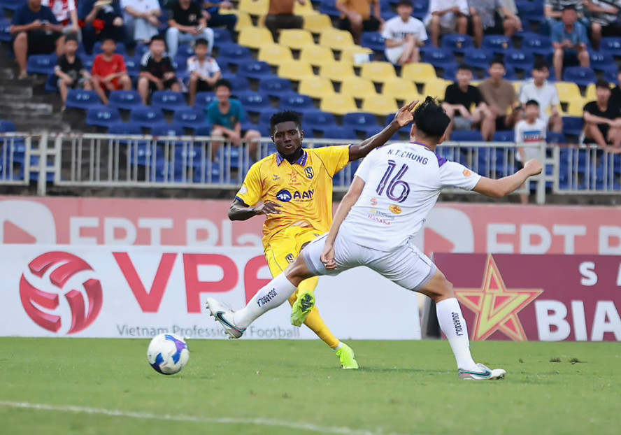 Commentaires sur le match PVF-CAND vs SLNA, 18h00 le 17 août : L'entraîneur Thach Bao Khanh et son équipe commencent leur rêve de V.League - photo 2