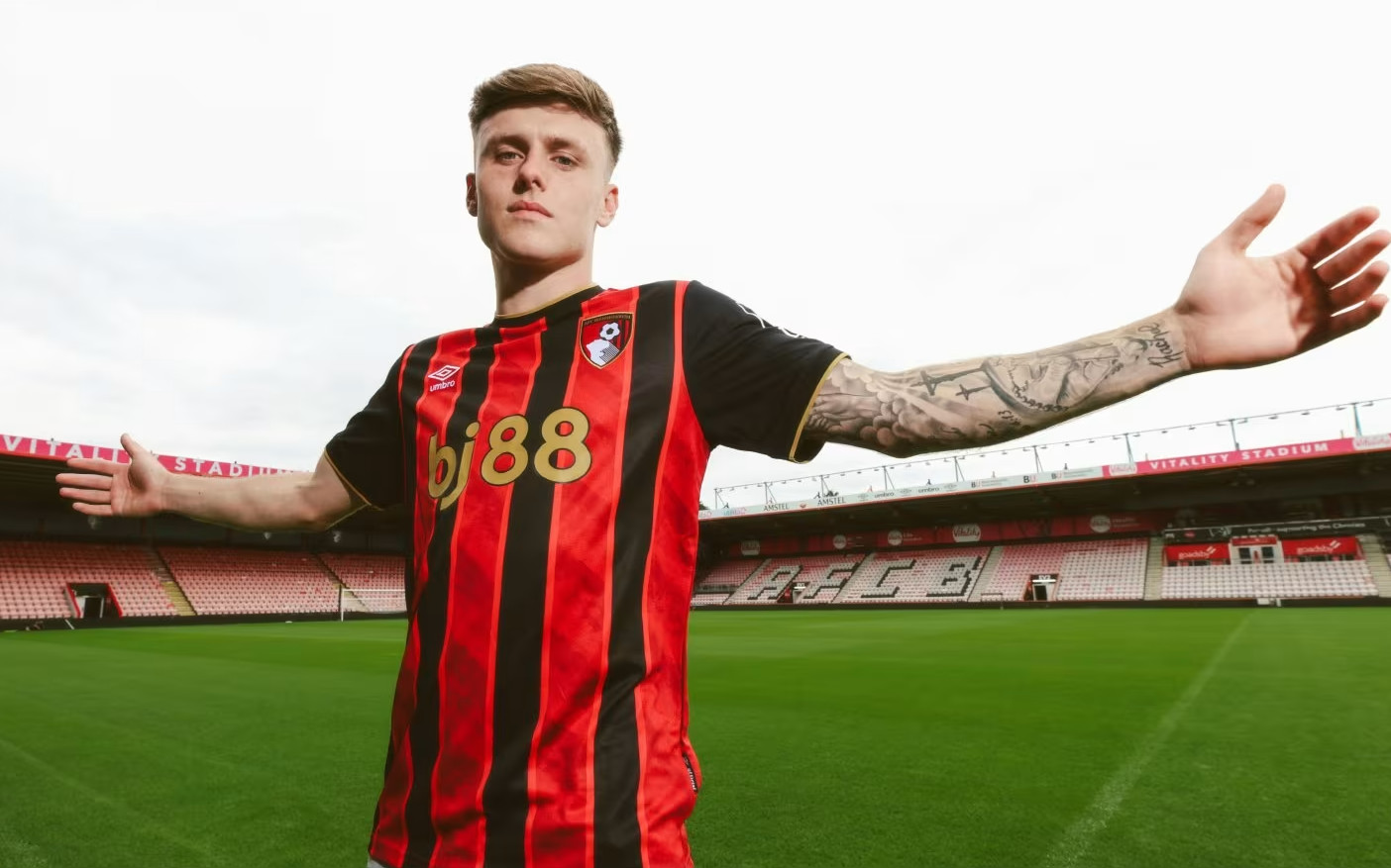 ຂ່າວການຍົກຍ້າຍບານເຕະວັນທີ 19 ສິງຫາ: ເກັບກ່ຽວເຂົ້າບໍ່ສຸກ, ລິເວີພູນໄດ້ເງິນຫຼາຍກວ່າ 20 ລ້ານເອີໂຣ - ຮູບທີ 2