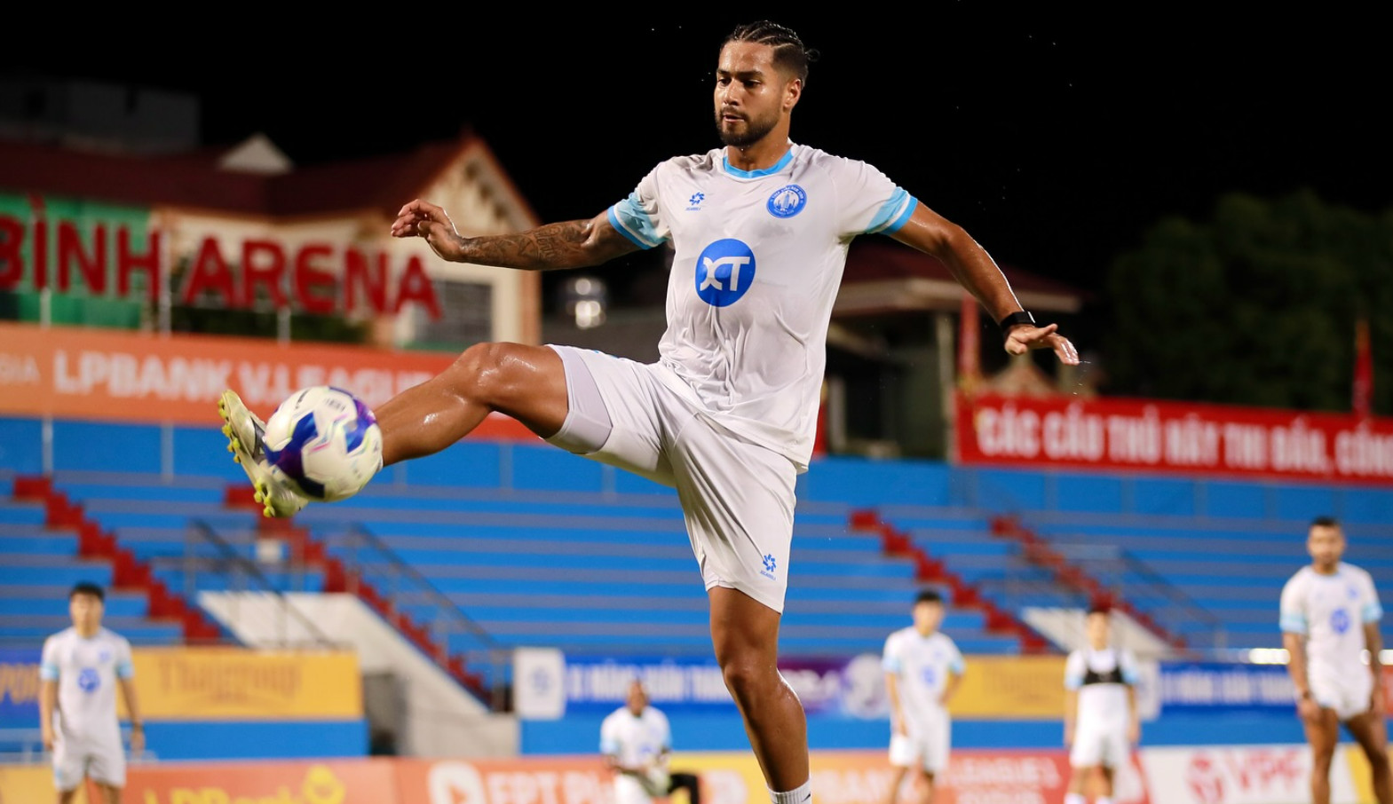 មតិលើការប្រកួត ណាំឌិន vs ស្វាយរៀង ម៉ោង ៧:៣០ យប់។ ថ្ងៃទី 25 ខែកញ្ញា: ការបង្ហាញពីកម្លាំង - រូបថត 1