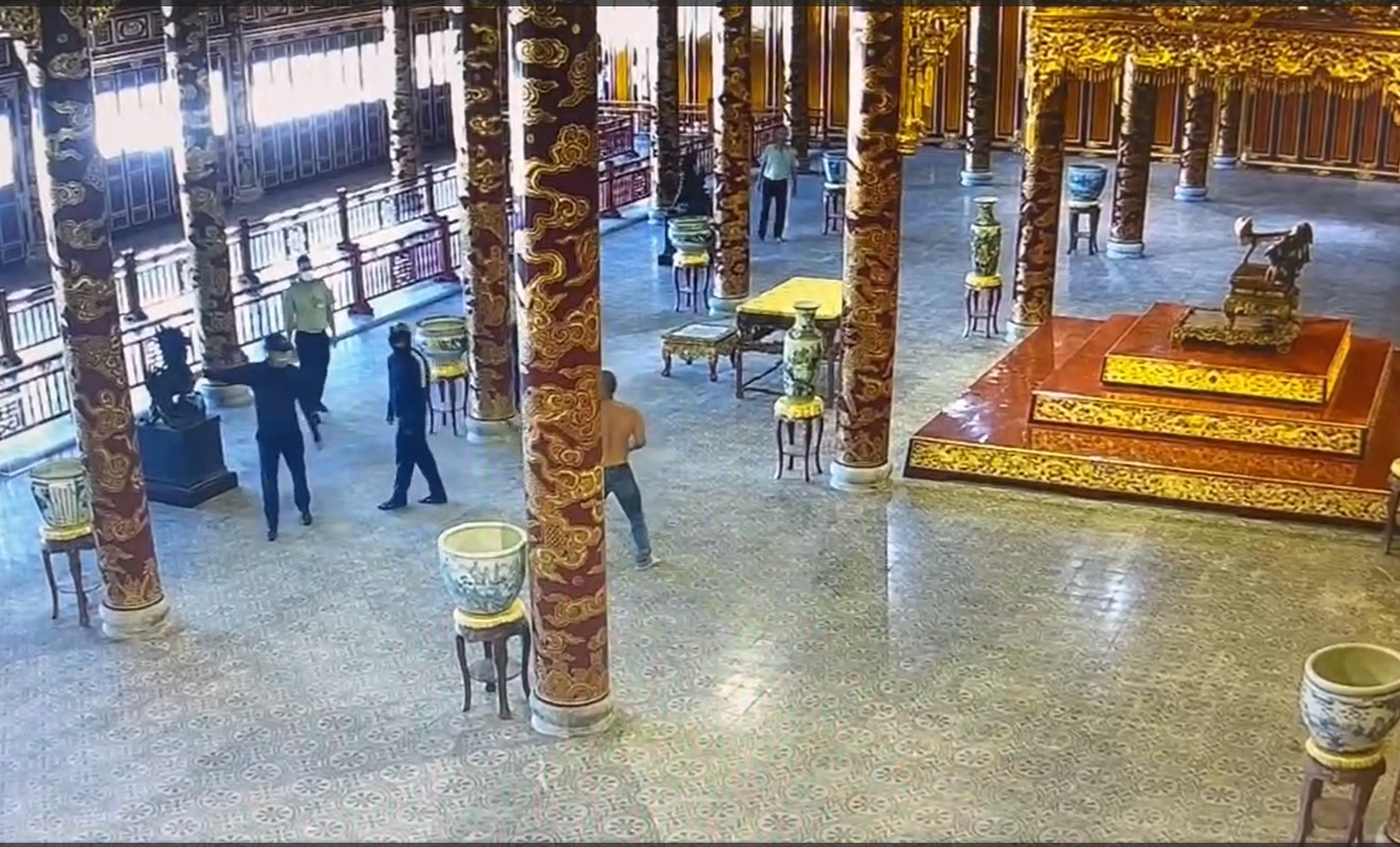 12 thành viên Hội đồng đánh giá để phục chế Ngai vua triều Nguyễn là ai? - ảnh 1