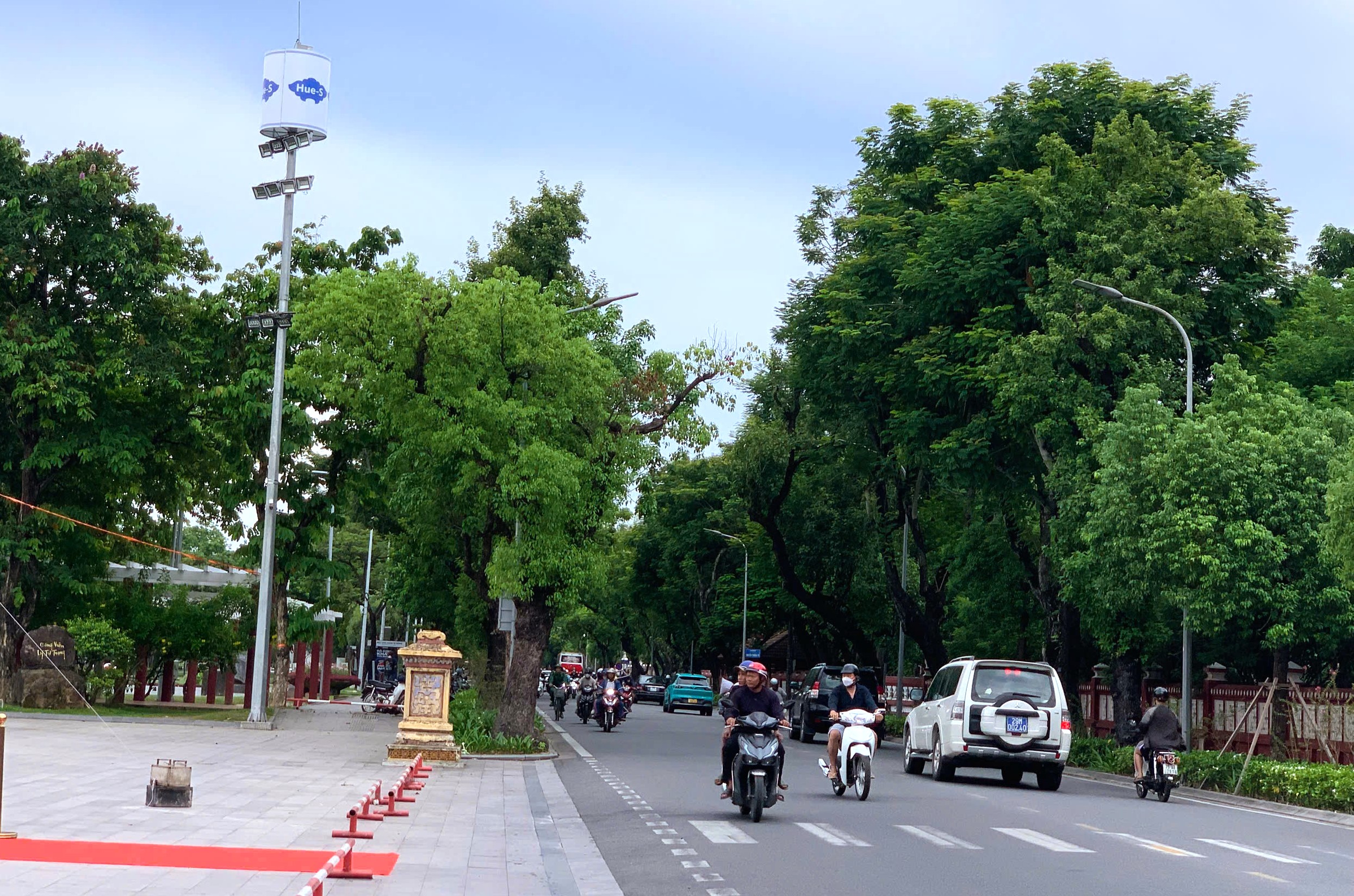 ह्यू: मॉडल रूट पर पर्यावरण के अनुकूल एकीकृत बीटीएस स्टेशन लगाए गए - फोटो 2