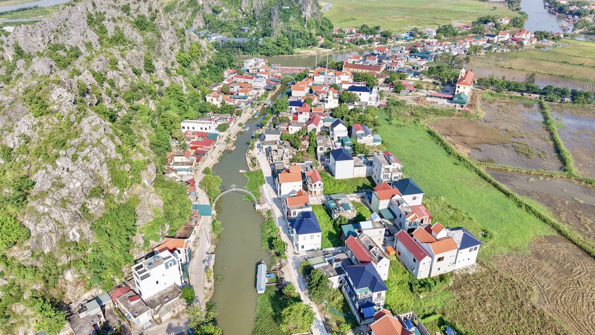 Den fredelige flydende landsby Kênh Gà - foto 2