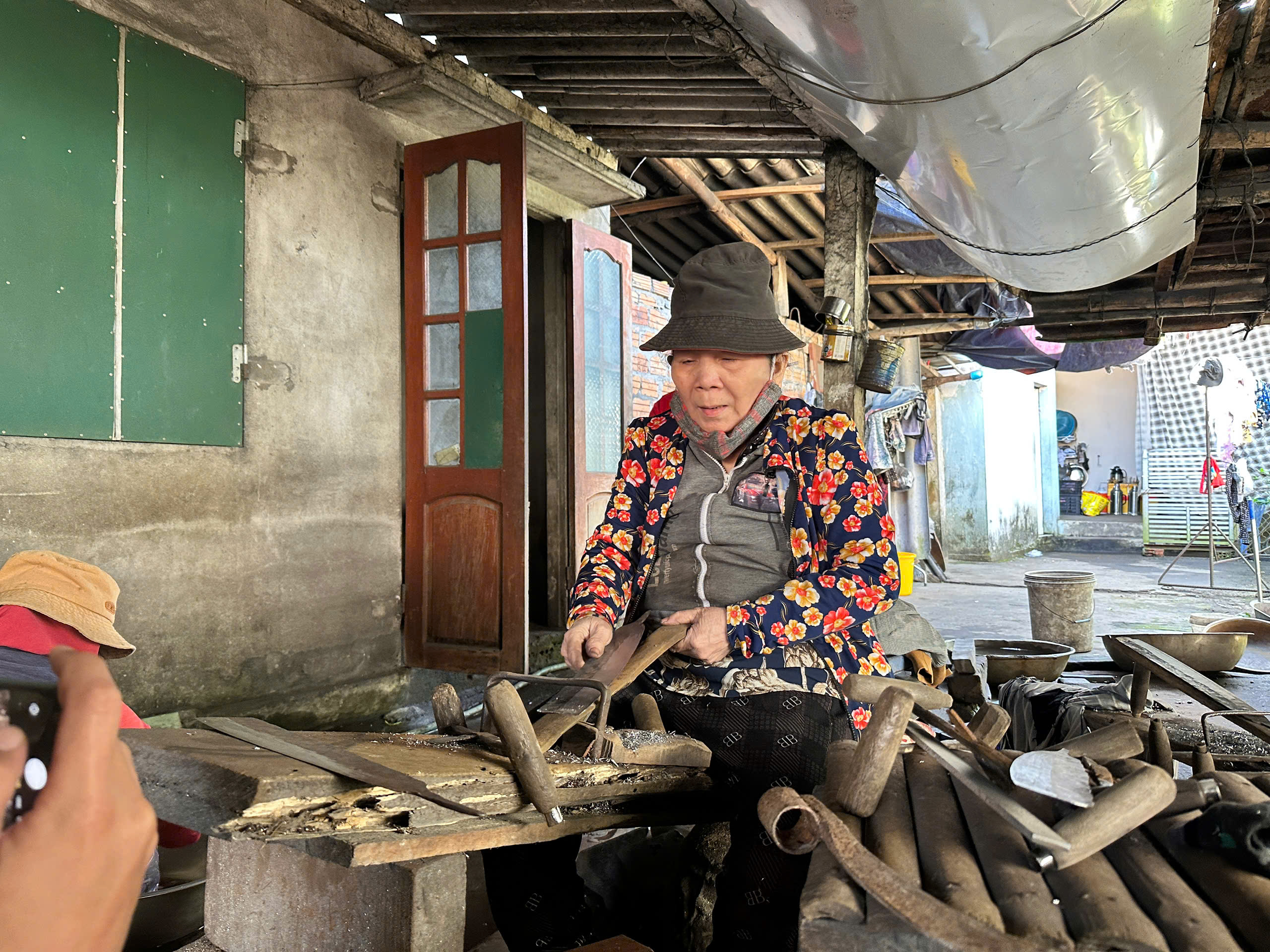 “Giữ lửa” nghề rèn