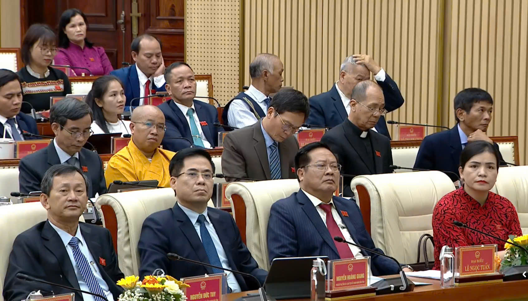 نچلی سطح پر ثقافتی اور کھیلوں کے اداروں کی سہولیات کو اپ گریڈ کرنے میں سرمایہ کاری پر توجہ مرکوز کریں - تصویر 1