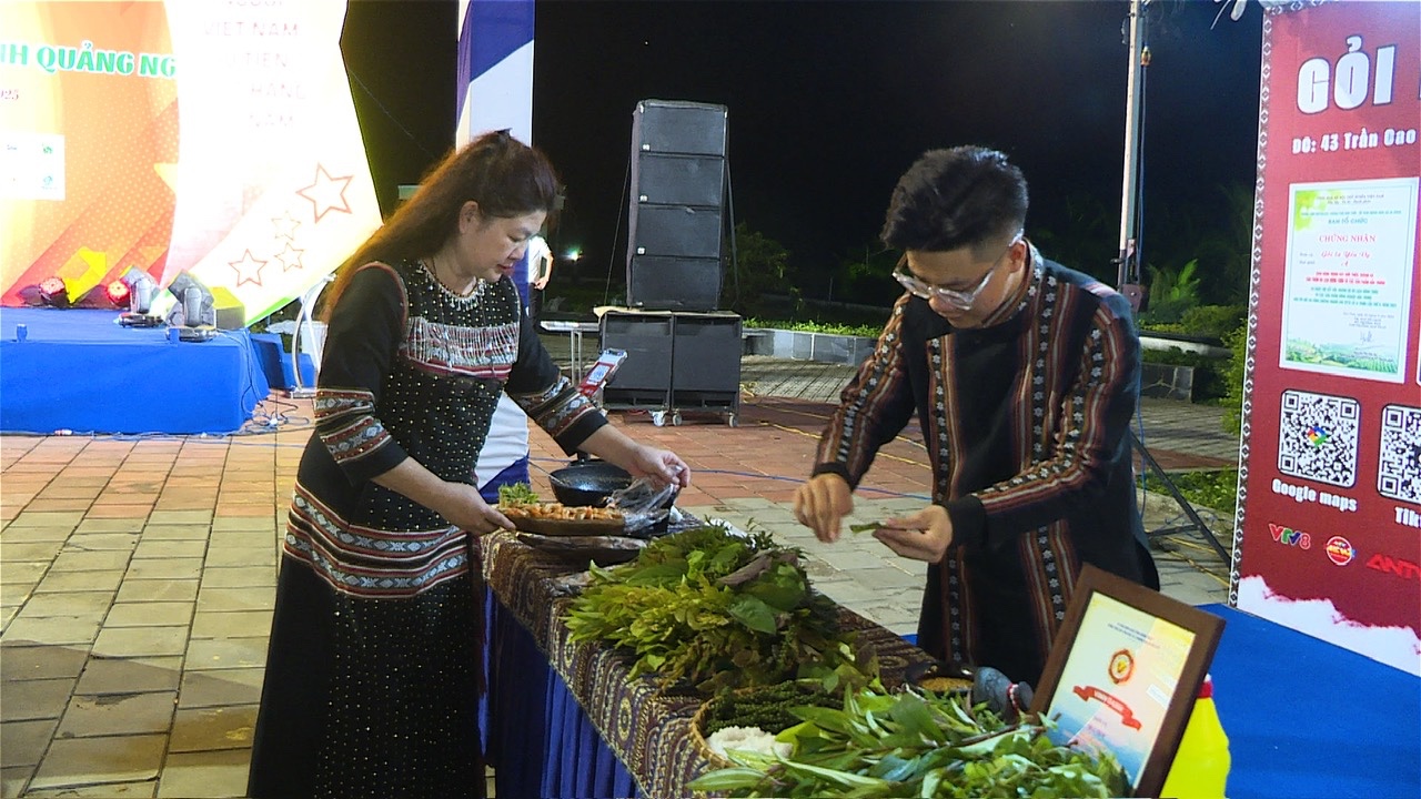 Món ăn Tây Nguyên giới thiệu đến người dân Lý Sơn