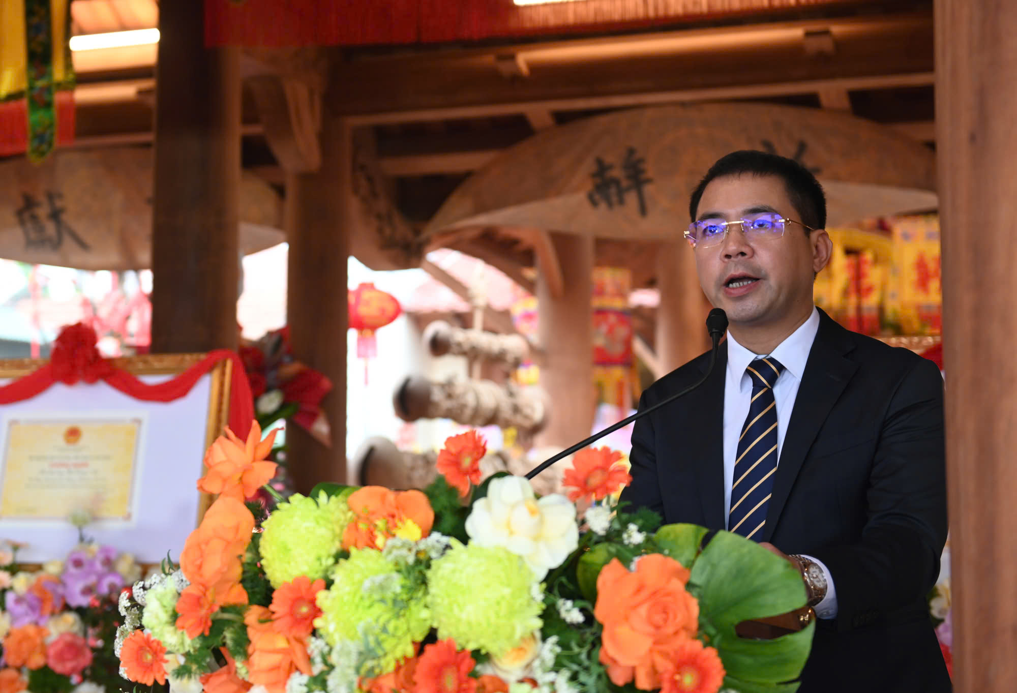 Mândria patrimoniului național imaterial „Festivalul Zmeelor din satul Ba Duong Noi” - fotografia 4