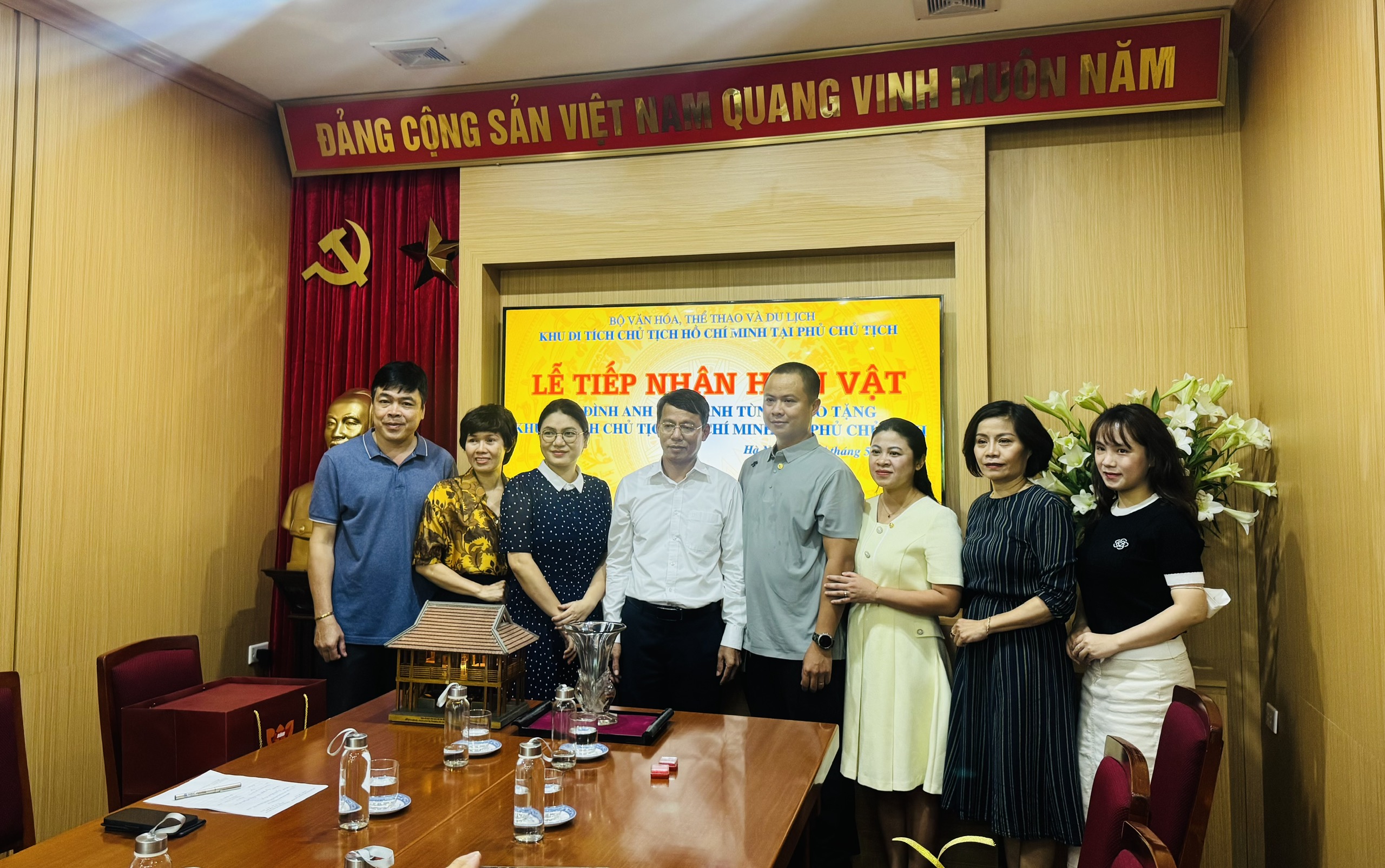 Tapak Peninggalan Presiden Ho Chi Minh di Istana Presiden menerima artifak berharga - foto 5