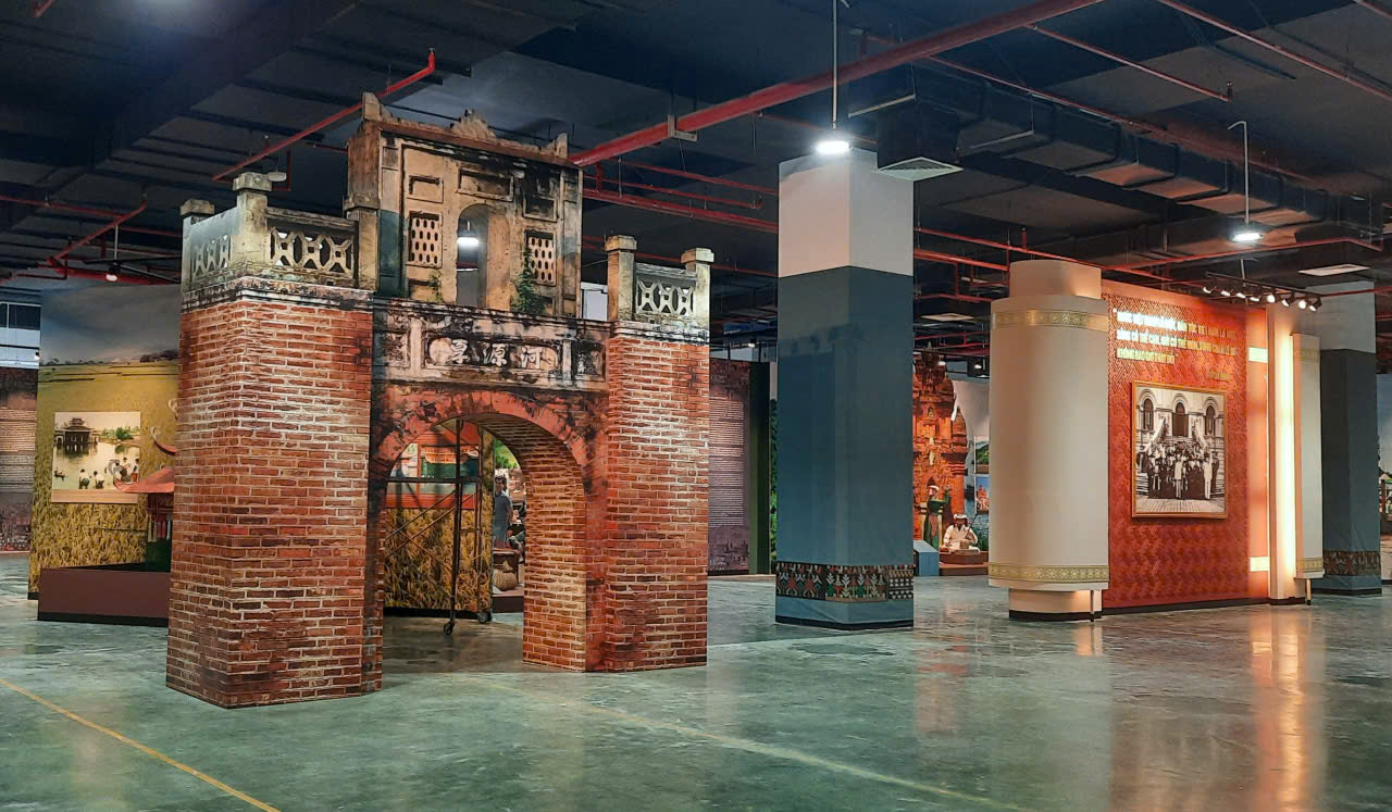 Revelando o espaço cultural no Centro de Exposições do Vietnã - foto 1