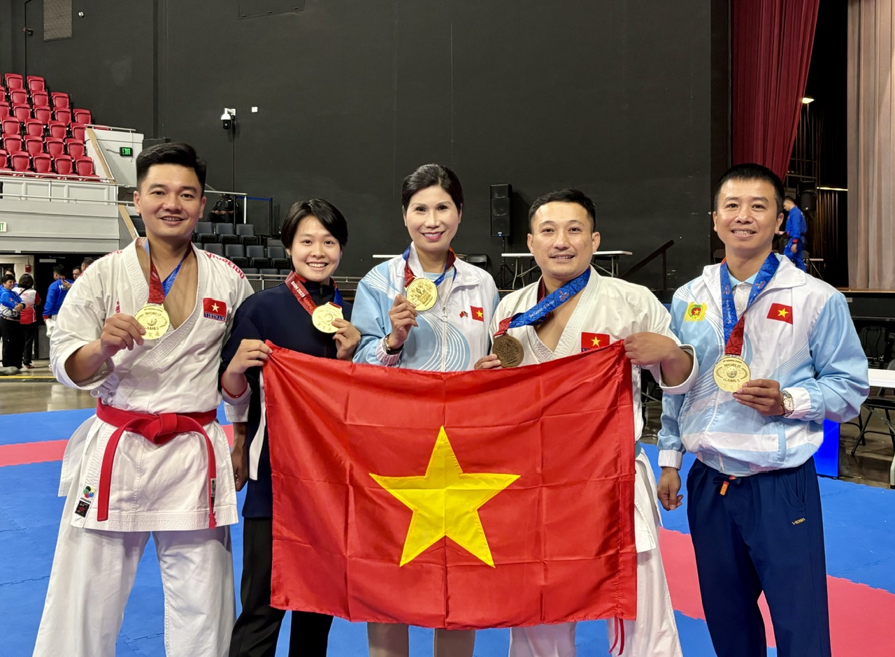 T&T گروپ نے CAND اسپورٹس وفد کو ایوارڈ دیا - تصویر 3