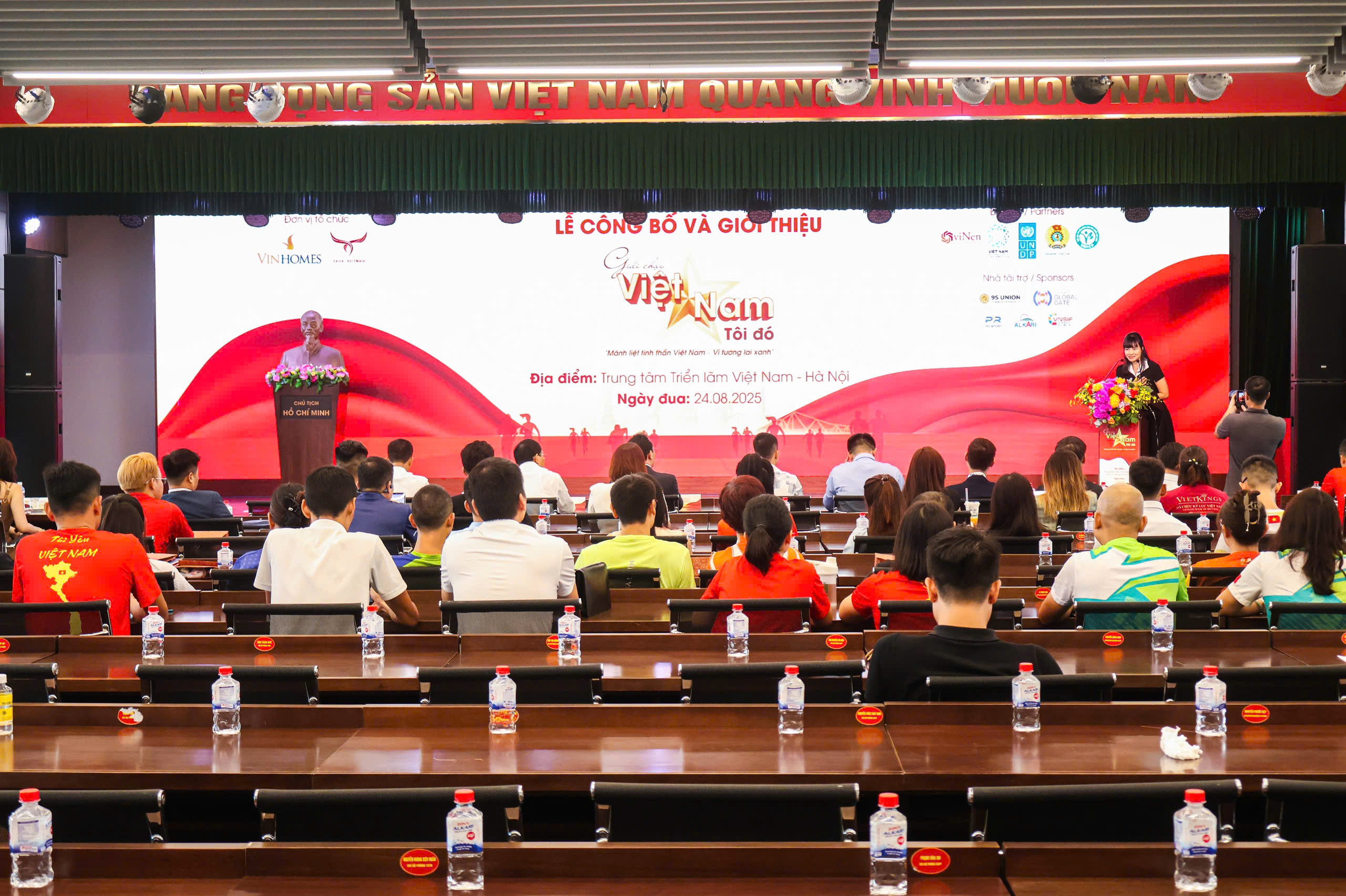 इतिहास को जोड़ने और वियतनामी भावना के प्रसार की यात्रा - फोटो 1