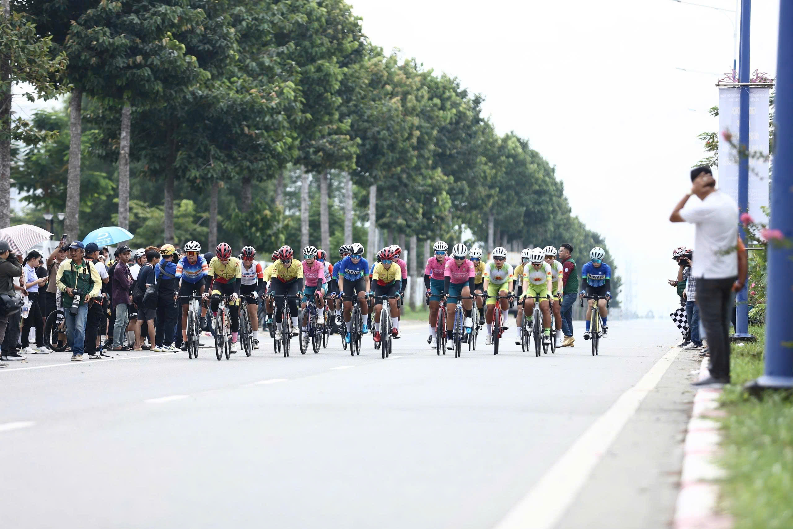 250 atleten strijden op het 39e Nationaal Kampioenschap Wielrennen op de Weg en in de Mountainbike - foto 3
