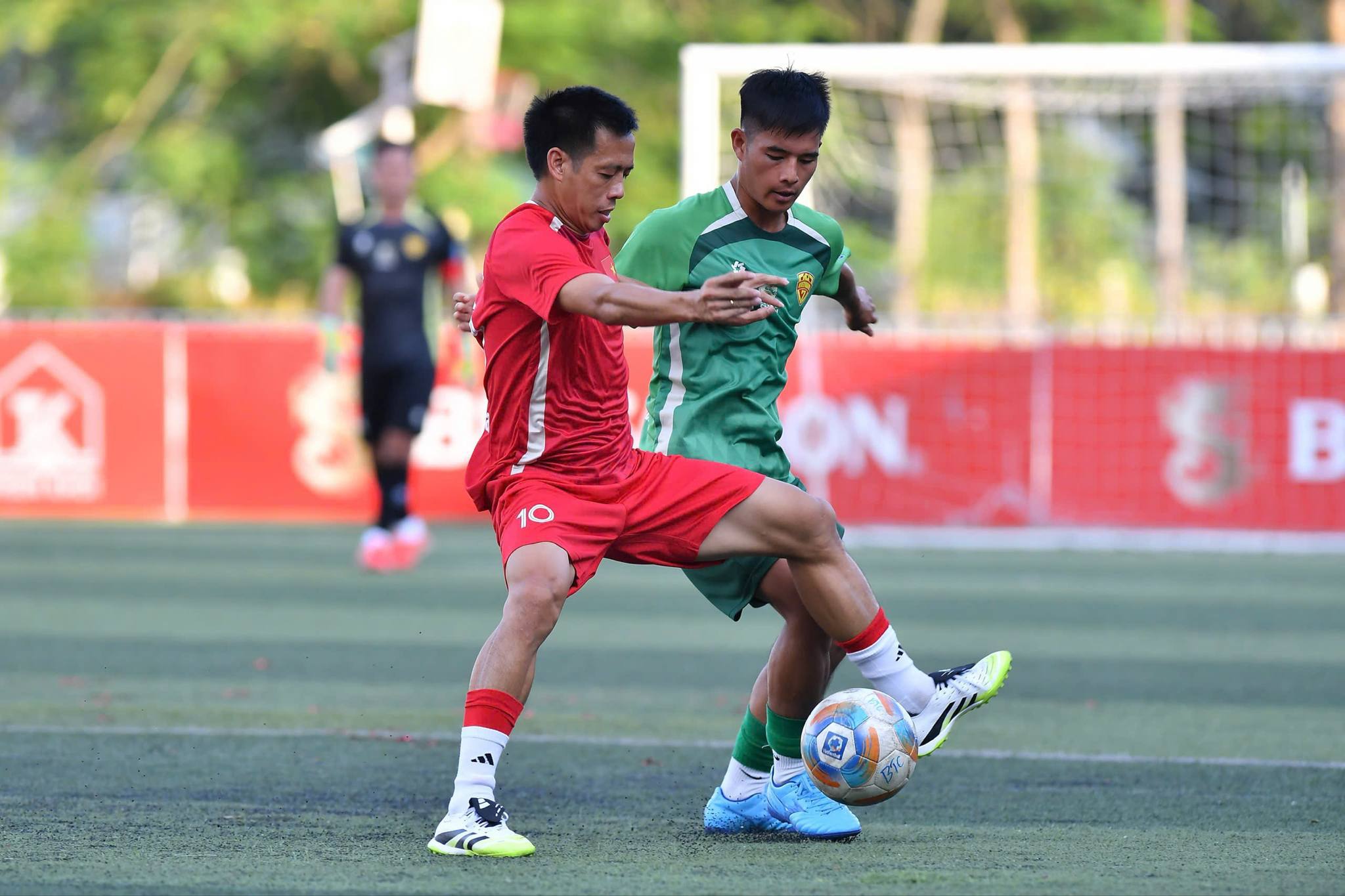 Spectacol captivant și inspirator - fotografia 1