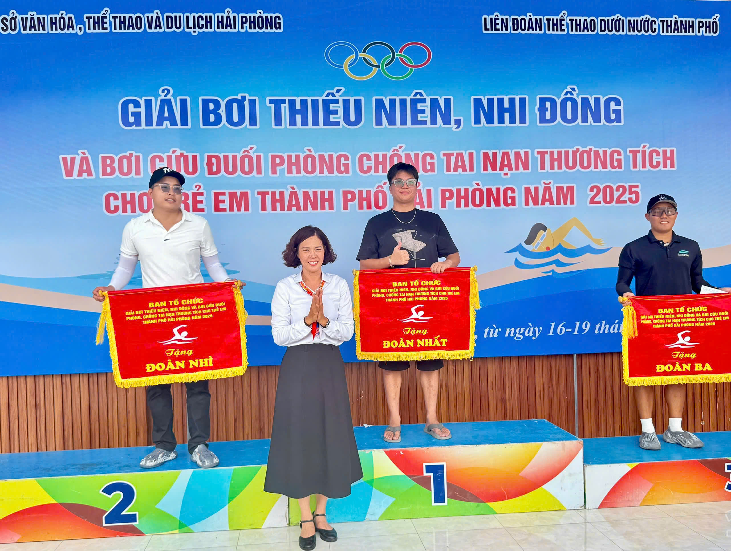Bế mạc Giải Bơi thiếu niên, nhi đồng và Bơi cứu đuối phòng, chống tai nạn, thương tích trẻ em thành phố năm 2025 - ảnh 1