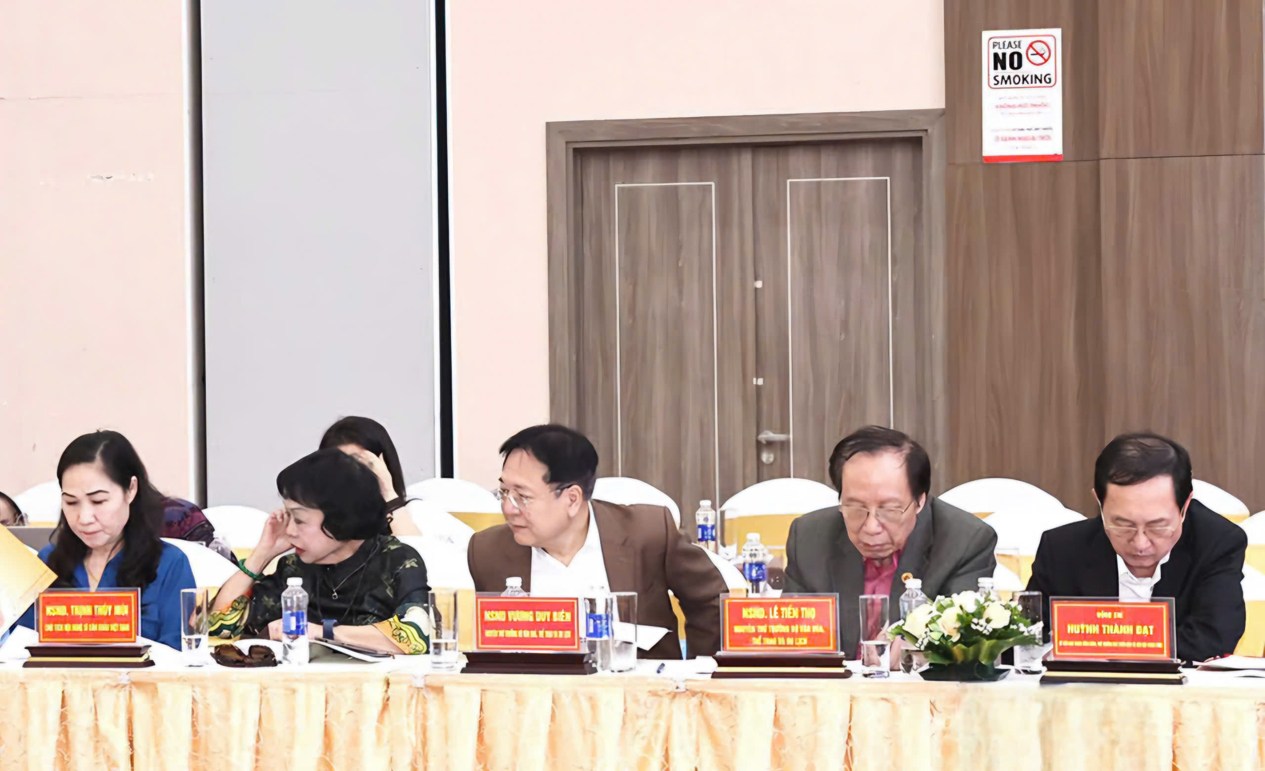 Ehrwürdige Pham Thi Tran – die erste Begründerin der vietnamesischen Theaterkunst – Foto 4