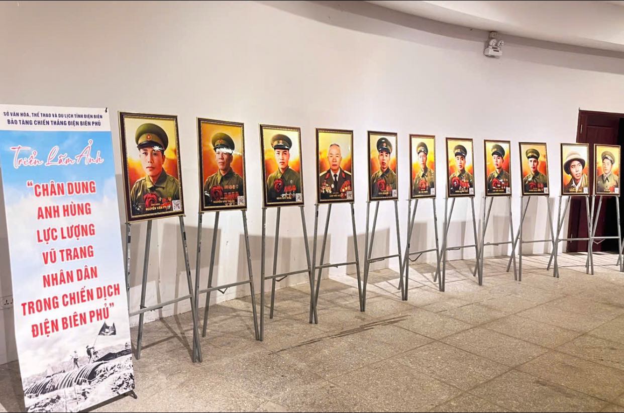 ការតាំងពិព័រណ៌រូបភាពវីរបុរសនៃកងកម្លាំងប្រដាប់អាវុធប្រជាជនក្នុងយុទ្ធនាការ Dien Bien Phu - រូបថត ១