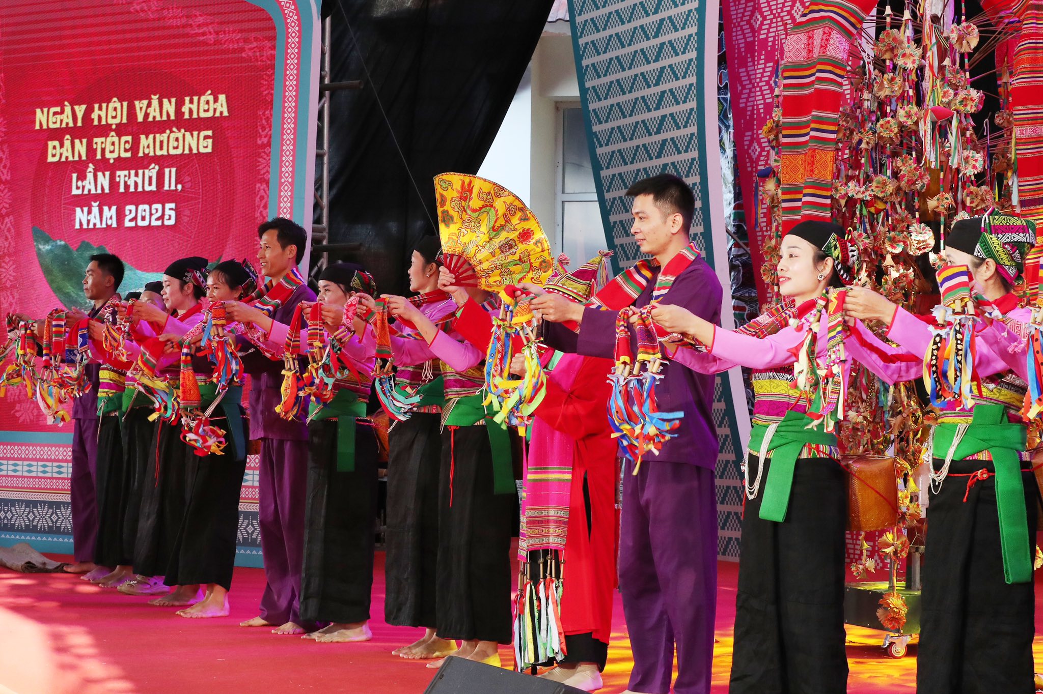 Lễ hội “Pôồn Pôông” của đồng bào dân tộc Mường Thanh Hóa