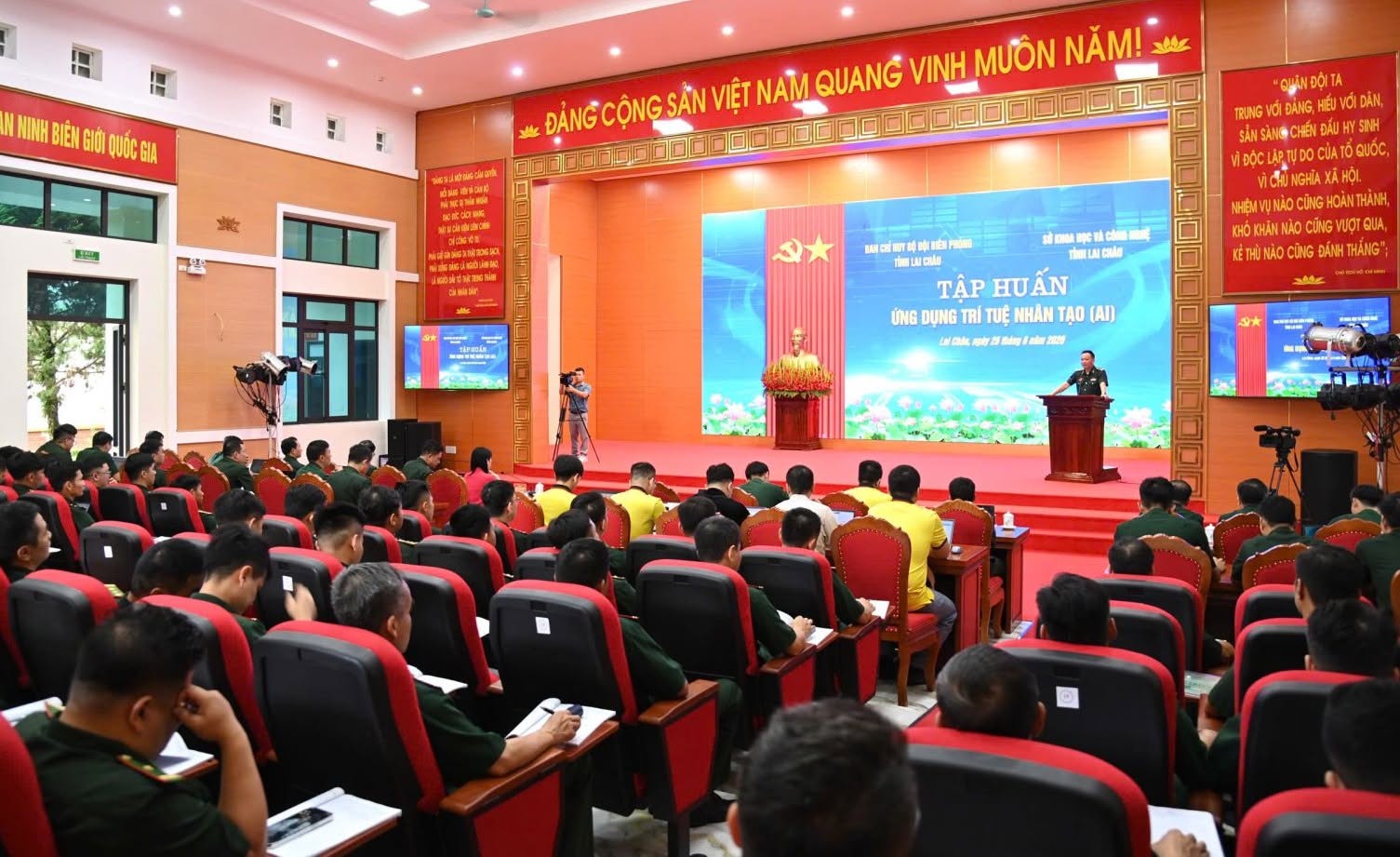 Nâng cao kĩ năng ứng dụng AI cho Bộ đội Biên phòng Lai Châu - ảnh 1