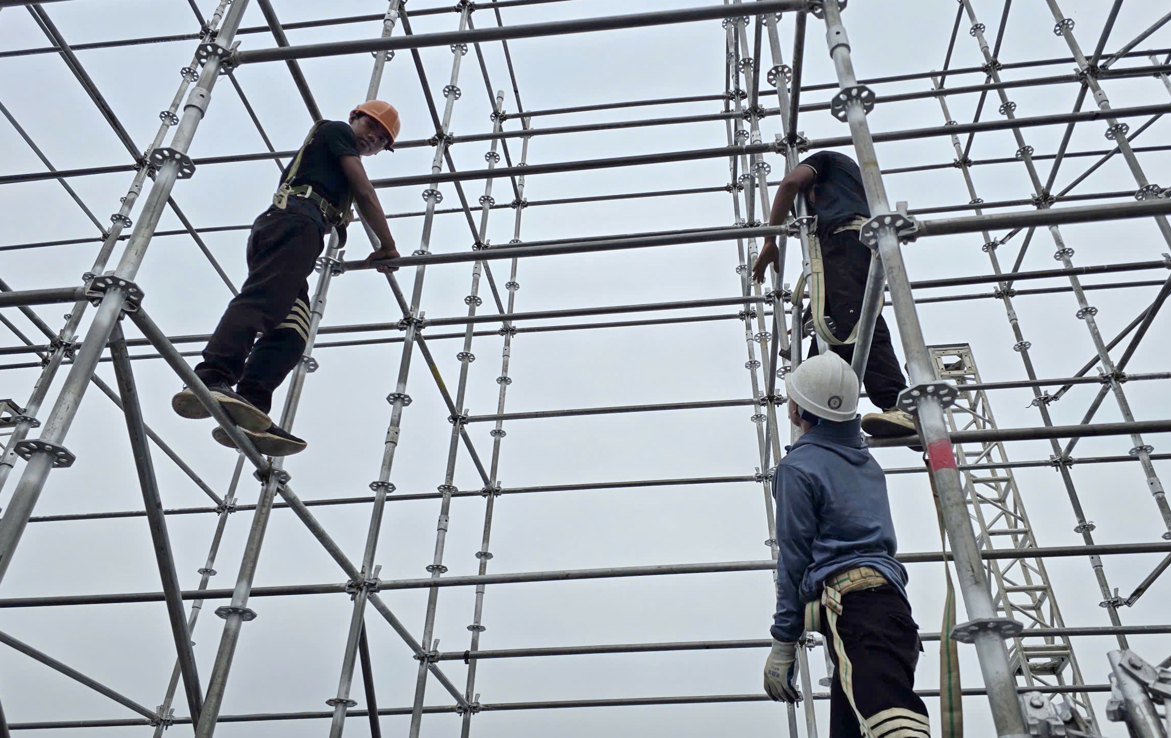 Závod vstříc pokroku na Národní výstavě úspěchů - foto 3