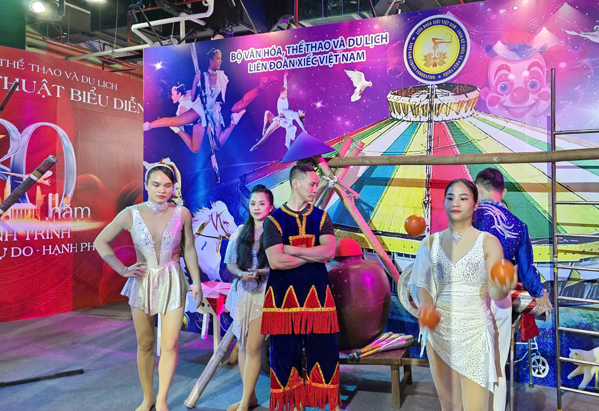 Inti sari seni bertemu di Pameran Prestasi Nasional - foto 10
