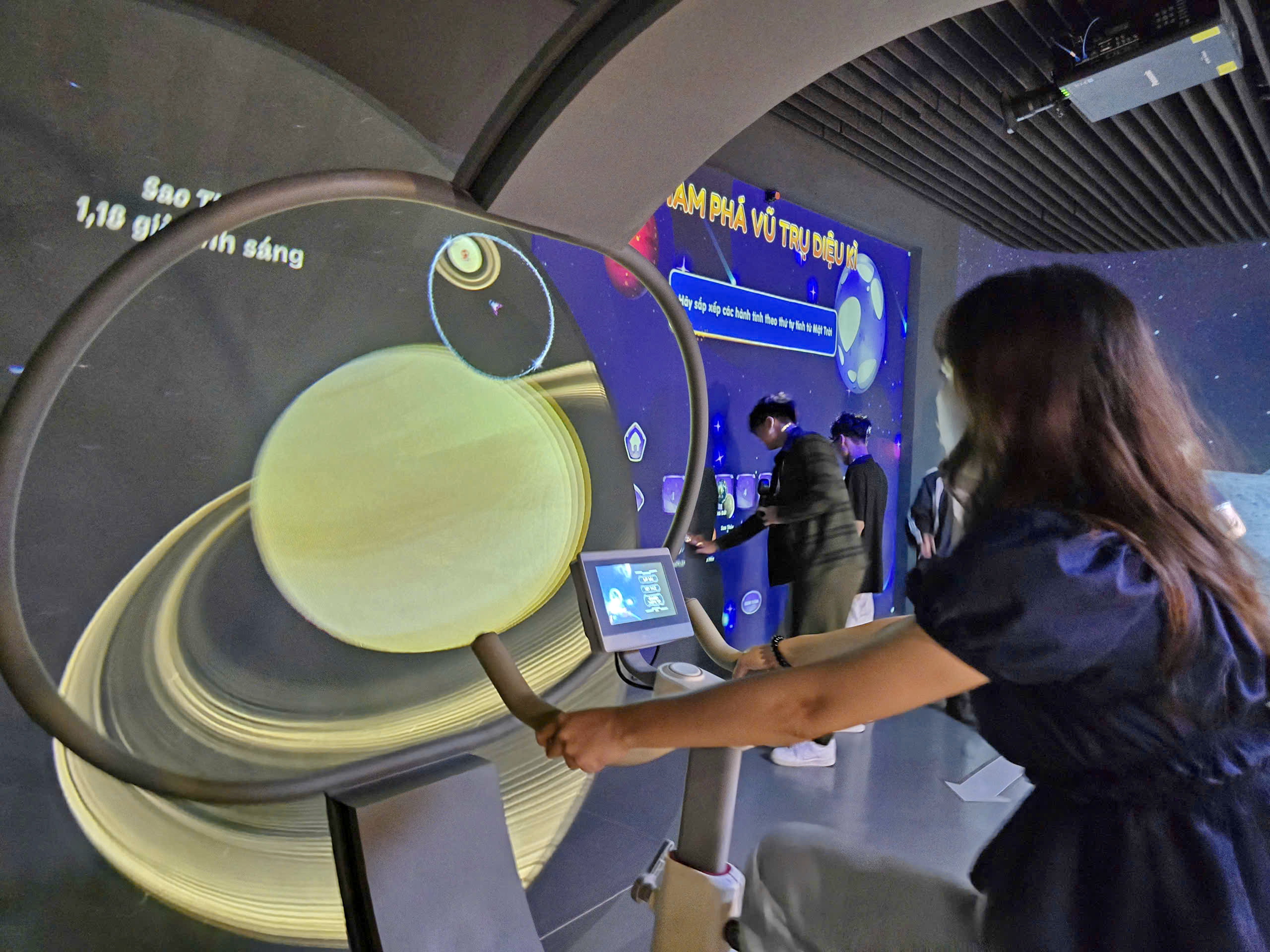 រុករកកន្លែងដែលបង្ហាញអាថ៌កំបាំងនៃសកលលោក - រូបថត 12