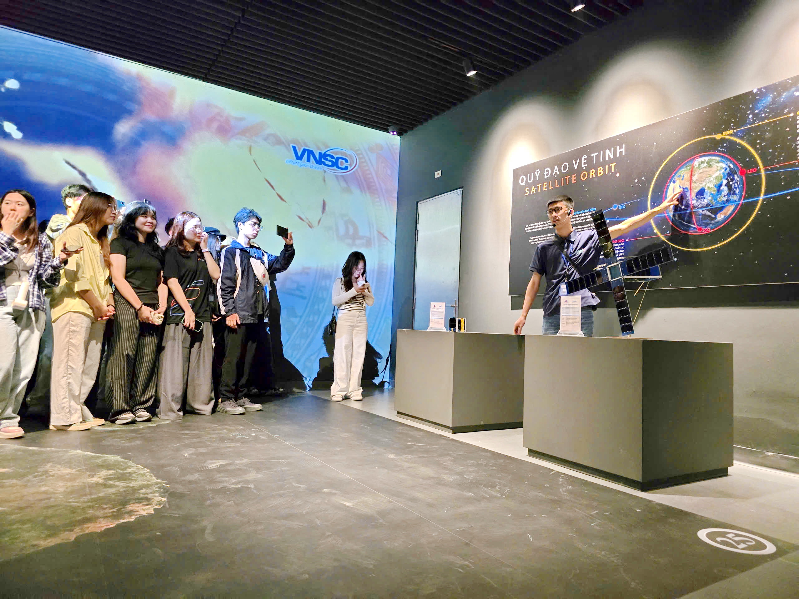 រុករកកន្លែងដែលបង្ហាញអាថ៌កំបាំងនៃសកលលោក - រូបថត 6