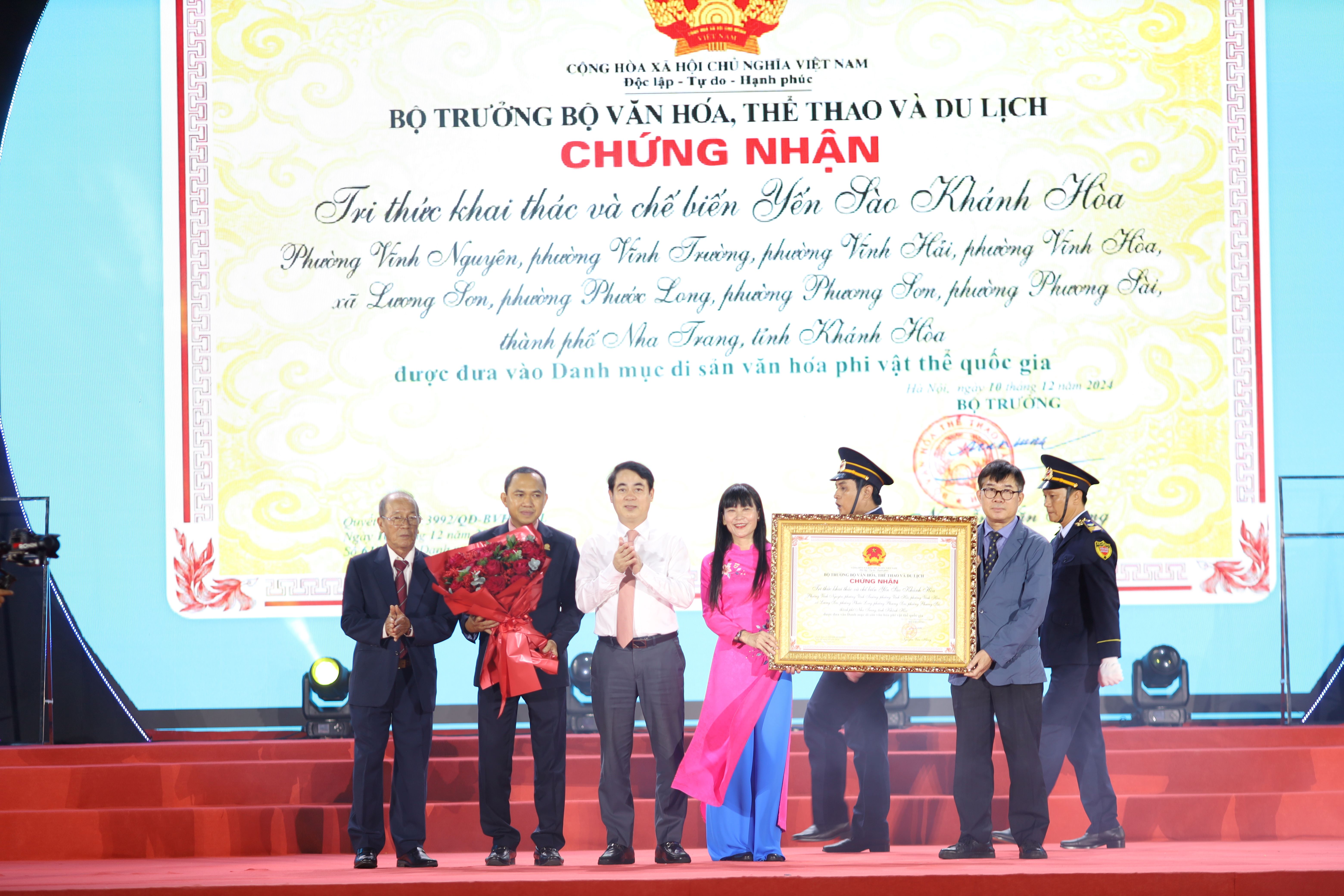 Menghormati Warisan Budaya Takbenda Nasional Sarang Salanganes Khanh Hoa - foto 1