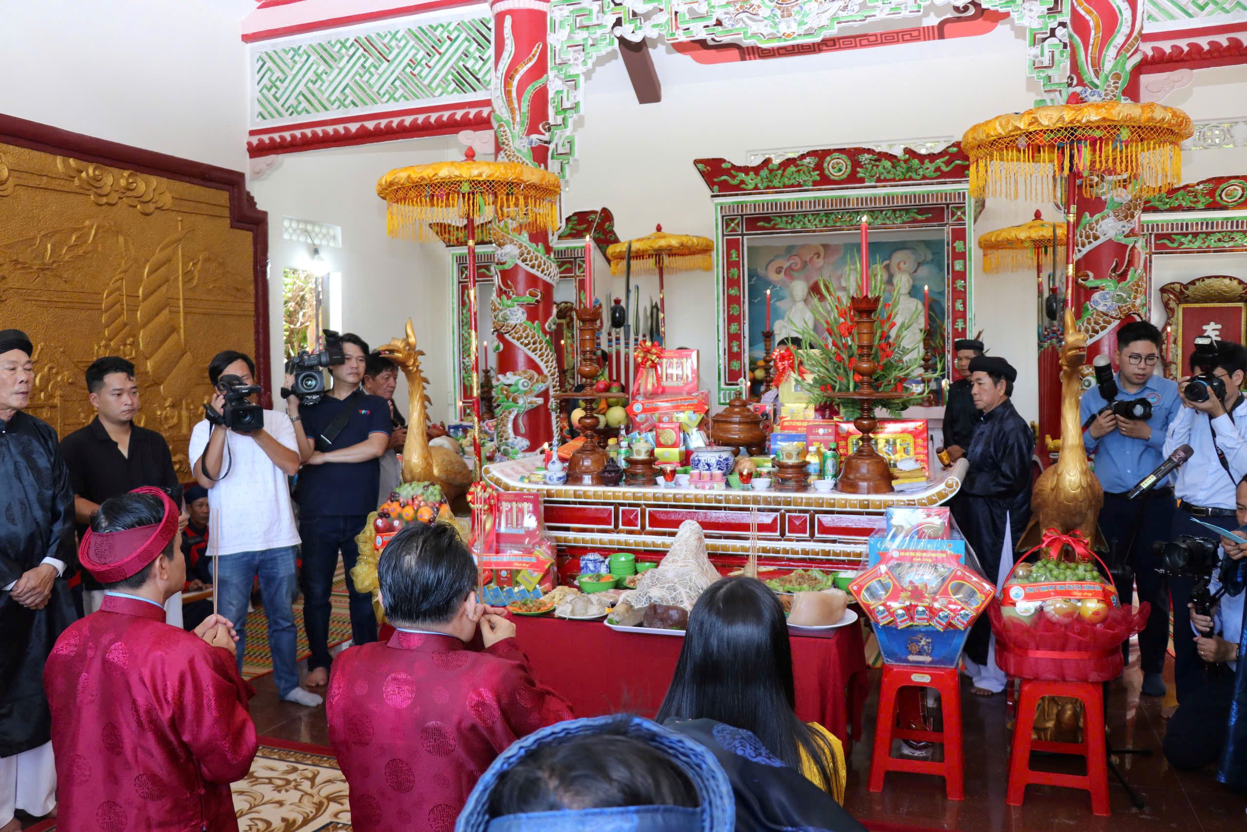 Khanh Hoa Salaganes Nest Festival 2025 - រូបថត ១