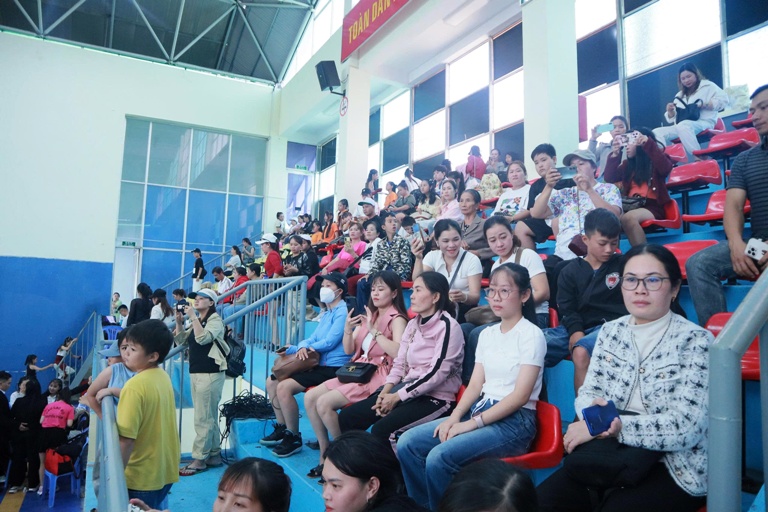 राष्ट्रीय शफल नृत्य, नृत्य और खेल लोक नृत्य प्रतियोगिता 2025 - फोटो 4