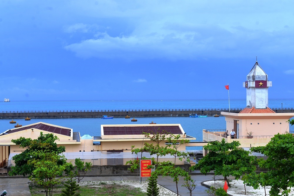 海の真ん中にある支点 - 写真6