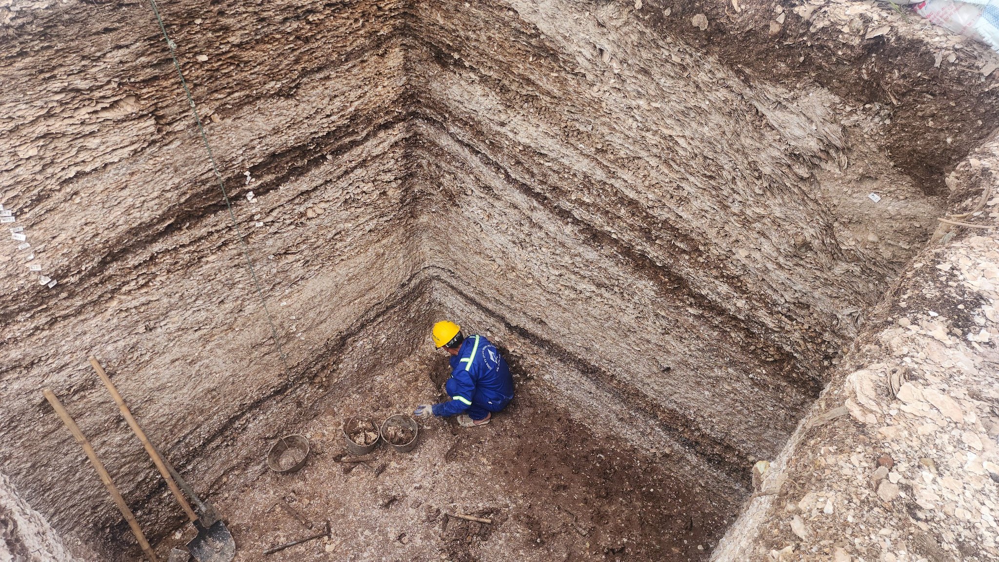 Descoperirea și excavarea a 9 seturi de rămășițe ale locuitorilor culturii Quynh Van - fotografia 4