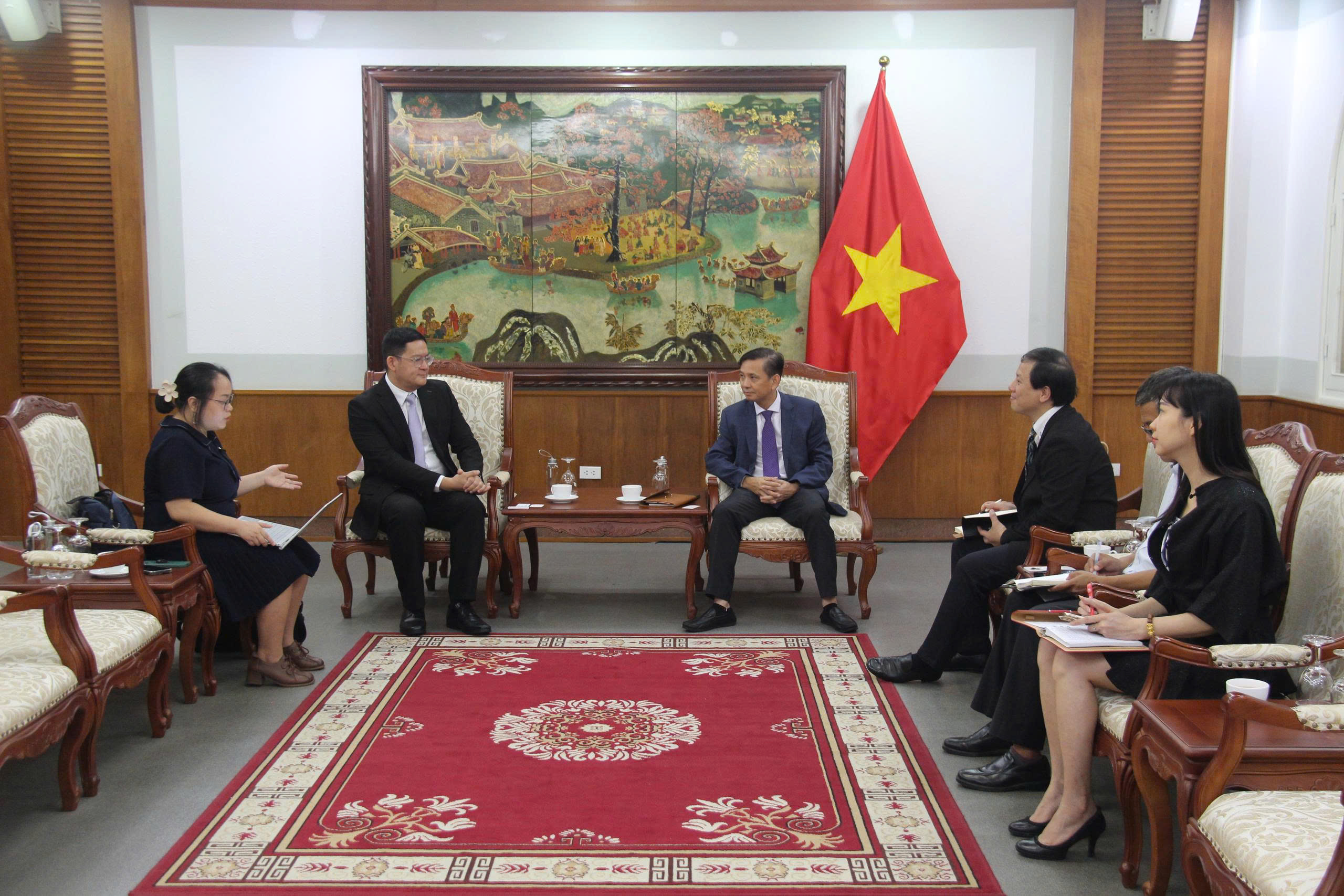 Vietnam považuje ochranu autorských práv za „klíč“ k rozvoji kulturního průmyslu – foto 2