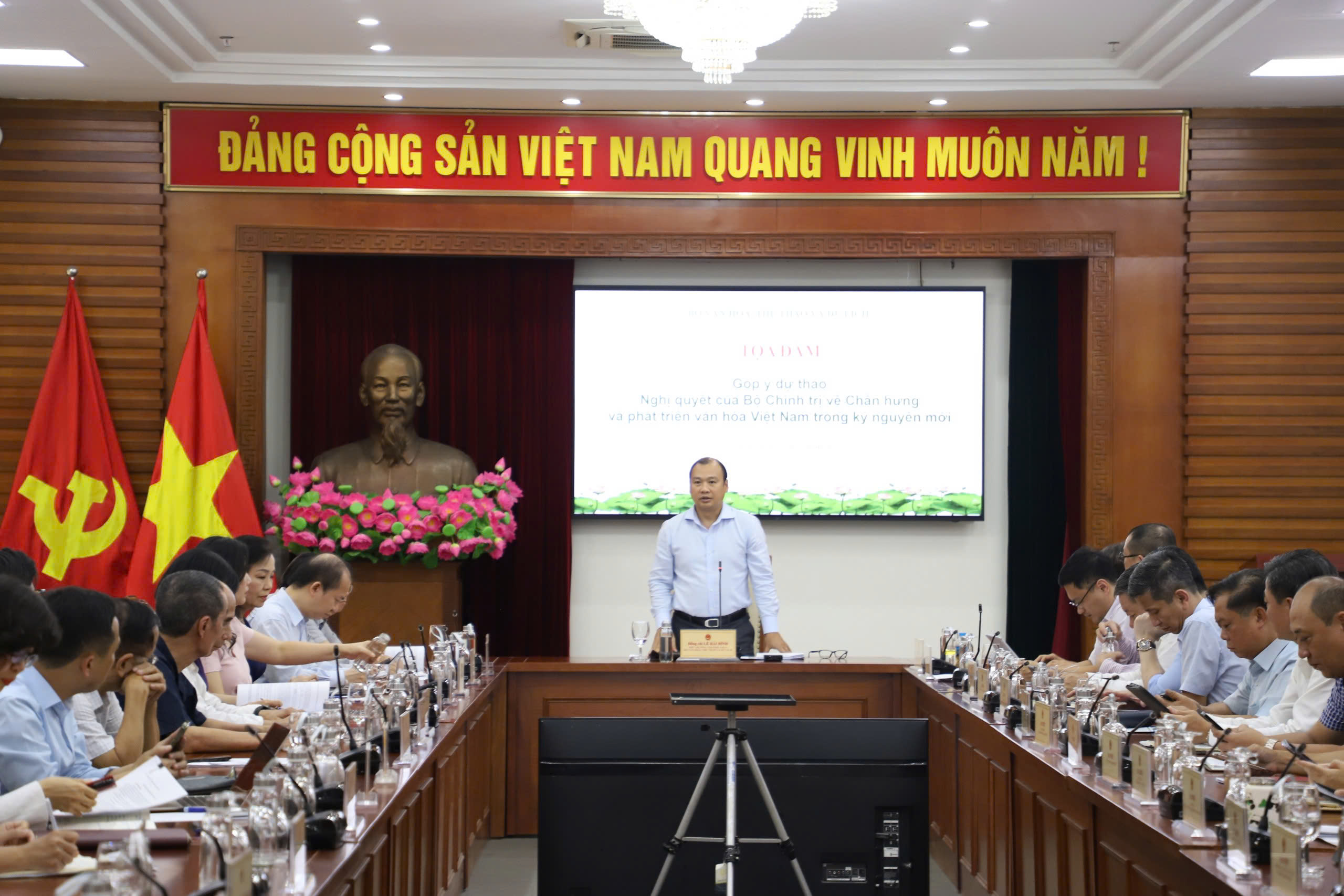 Identifying strategies, creating breakthroughs in cultural development - photo 7