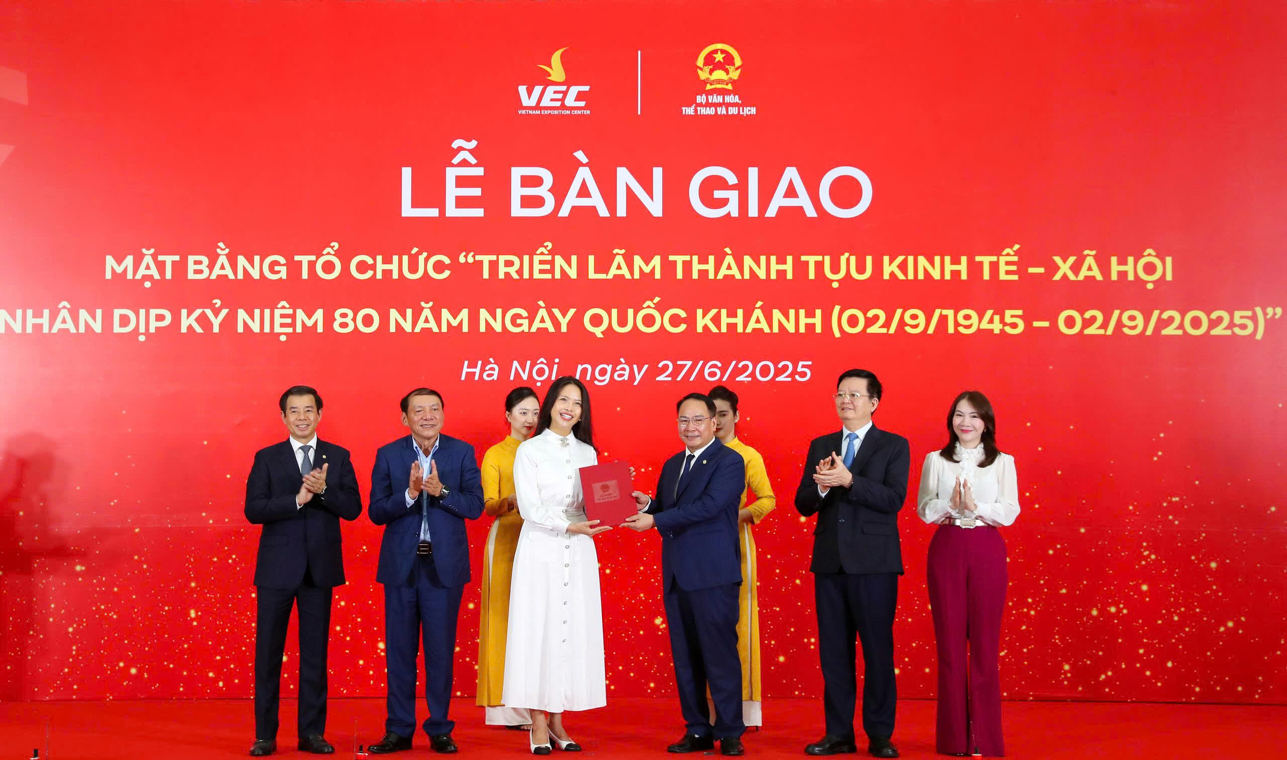 Při organizaci Výstavy socioekonomických úspěchů existují specifické, zvláštní a výjimečné mechanismy - Foto 1