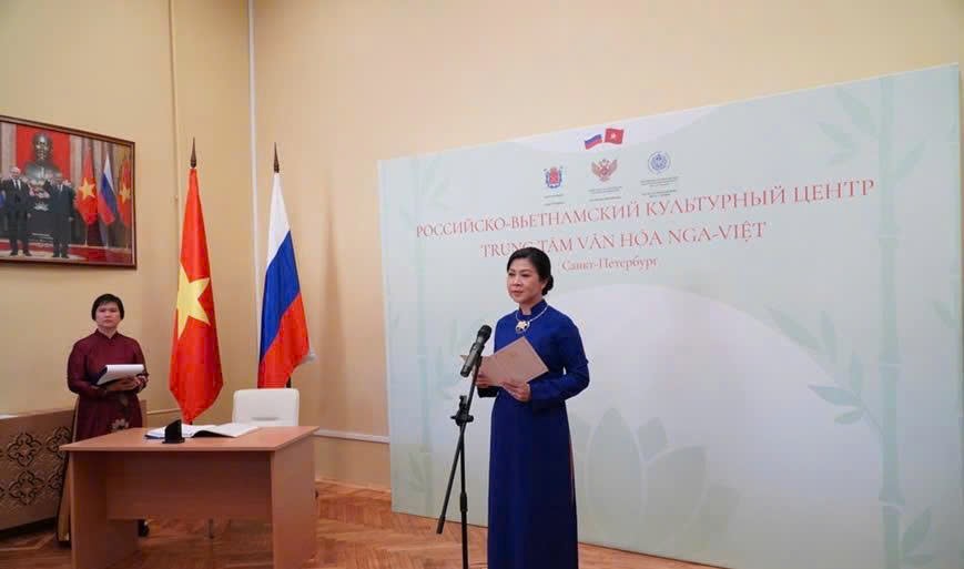 Pembukaan Pusat Kebudayaan Rusia-Vietnam di St. Petersburg, Federasi Rusia - foto 3