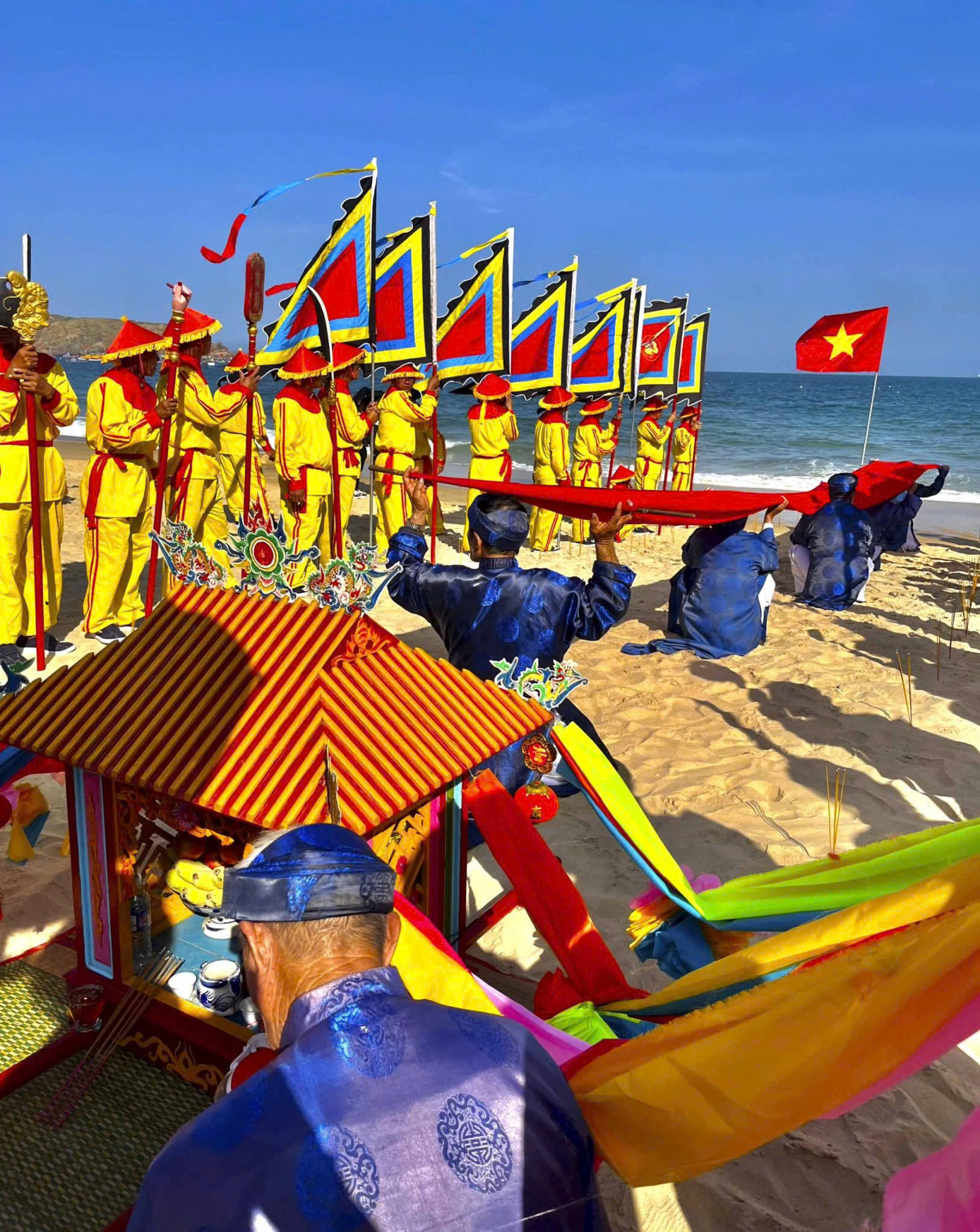 Festival Cau Ngu Van Dam, Xuong Ly, menerima Sertifikat Warisan Budaya Takbenda Nasional - foto 3