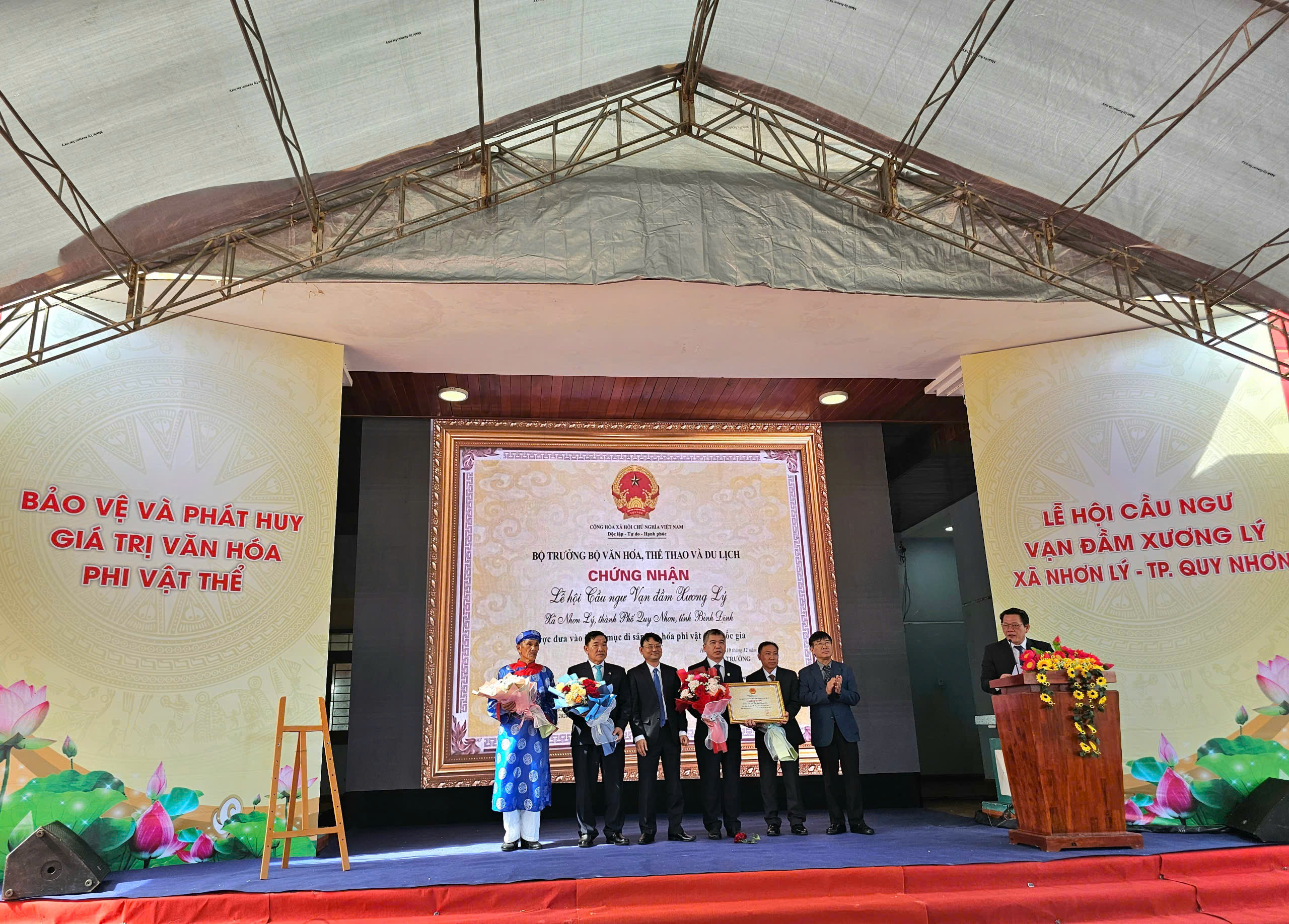 Festival Memancing Van Dam Xuong Ly menerima Sertifikat Warisan Budaya Takbenda Nasional - foto 1