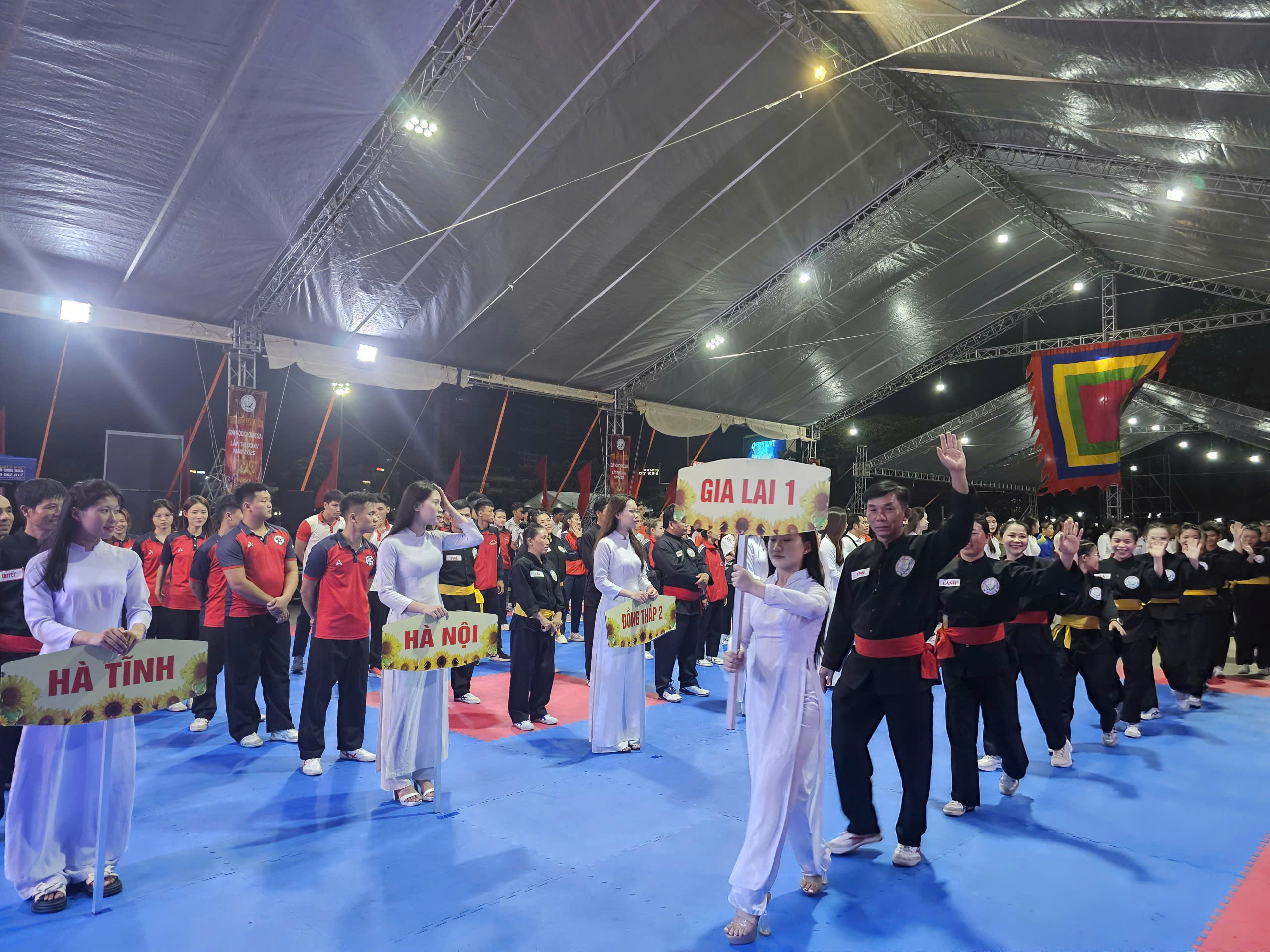 គណៈប្រតិភូជិត 30 ចូលរួមការប្រកួតជើងឯកក្បាច់គុនបុរាណជាតិលើកទី 34 - រូបថត 4