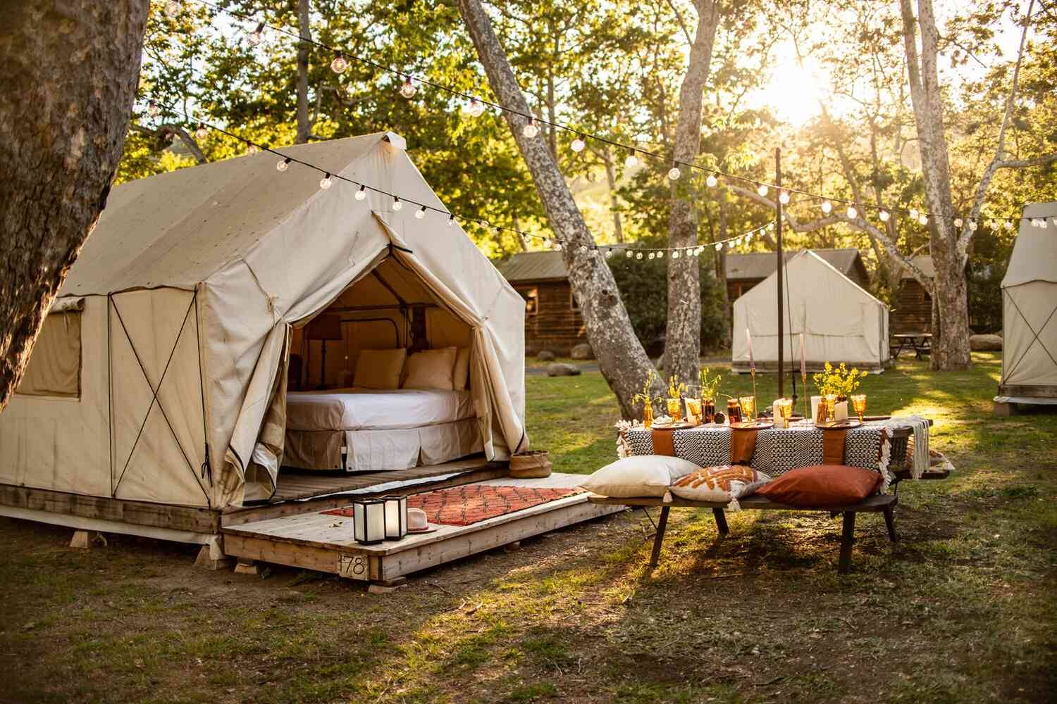 Pourquoi les complexes de glamping isolés attirent-ils les touristes pour la Saint-Valentin et le Têt (Nouvel An lunaire) 2026 ? - image 2