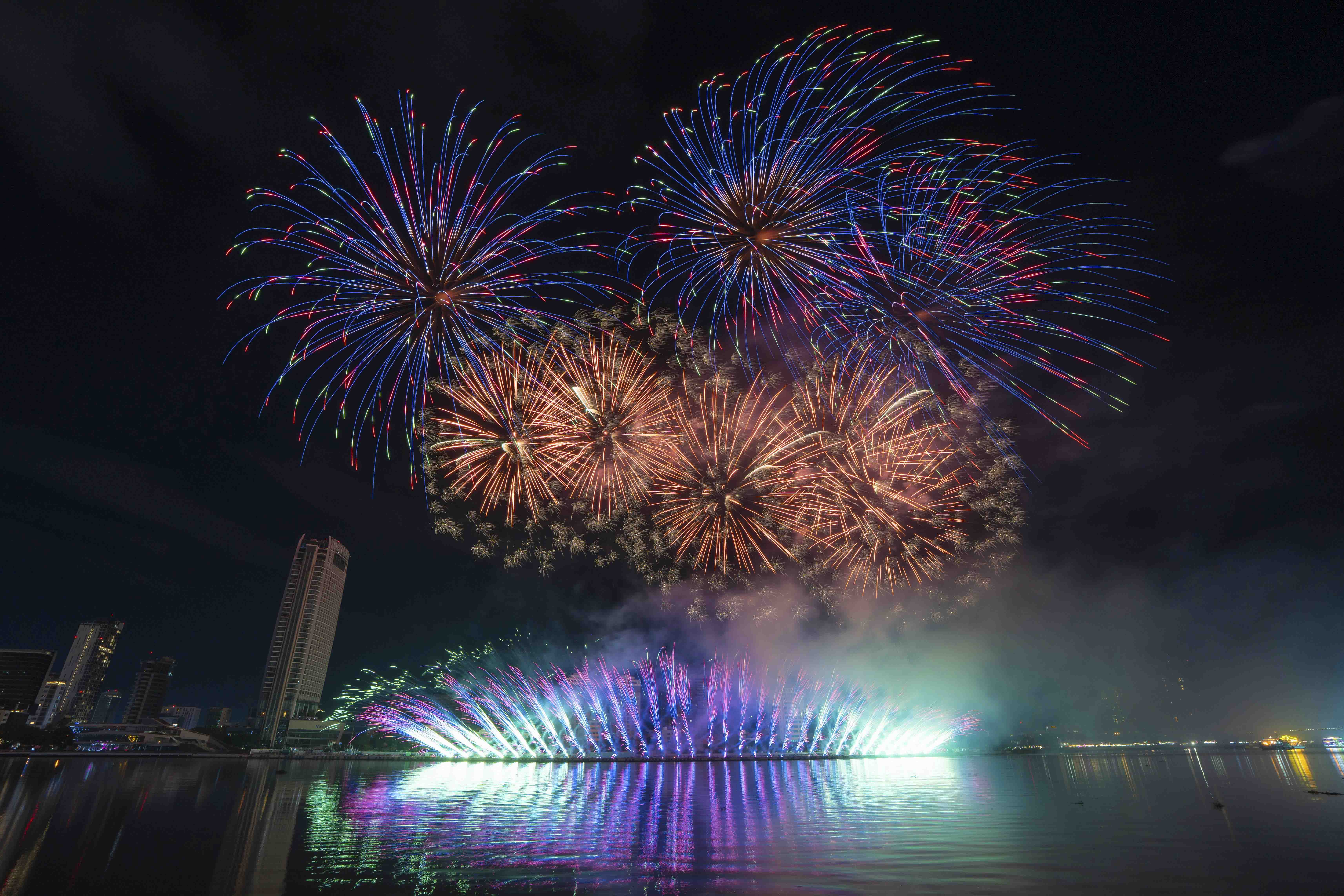 Vietnam och Kina tävlar i finalkvällen av DIFF 2025 den 12 juli - foto 4