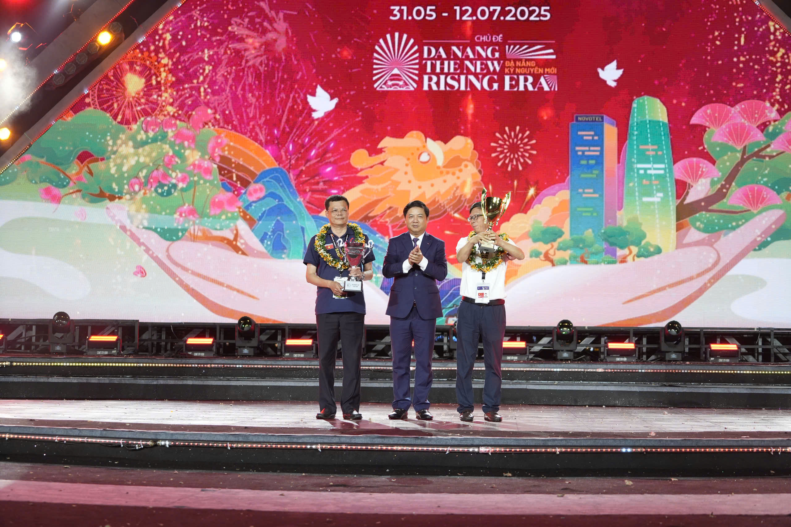 Китайська команда з феєрверків виграла DIFF 2025 - фото 1